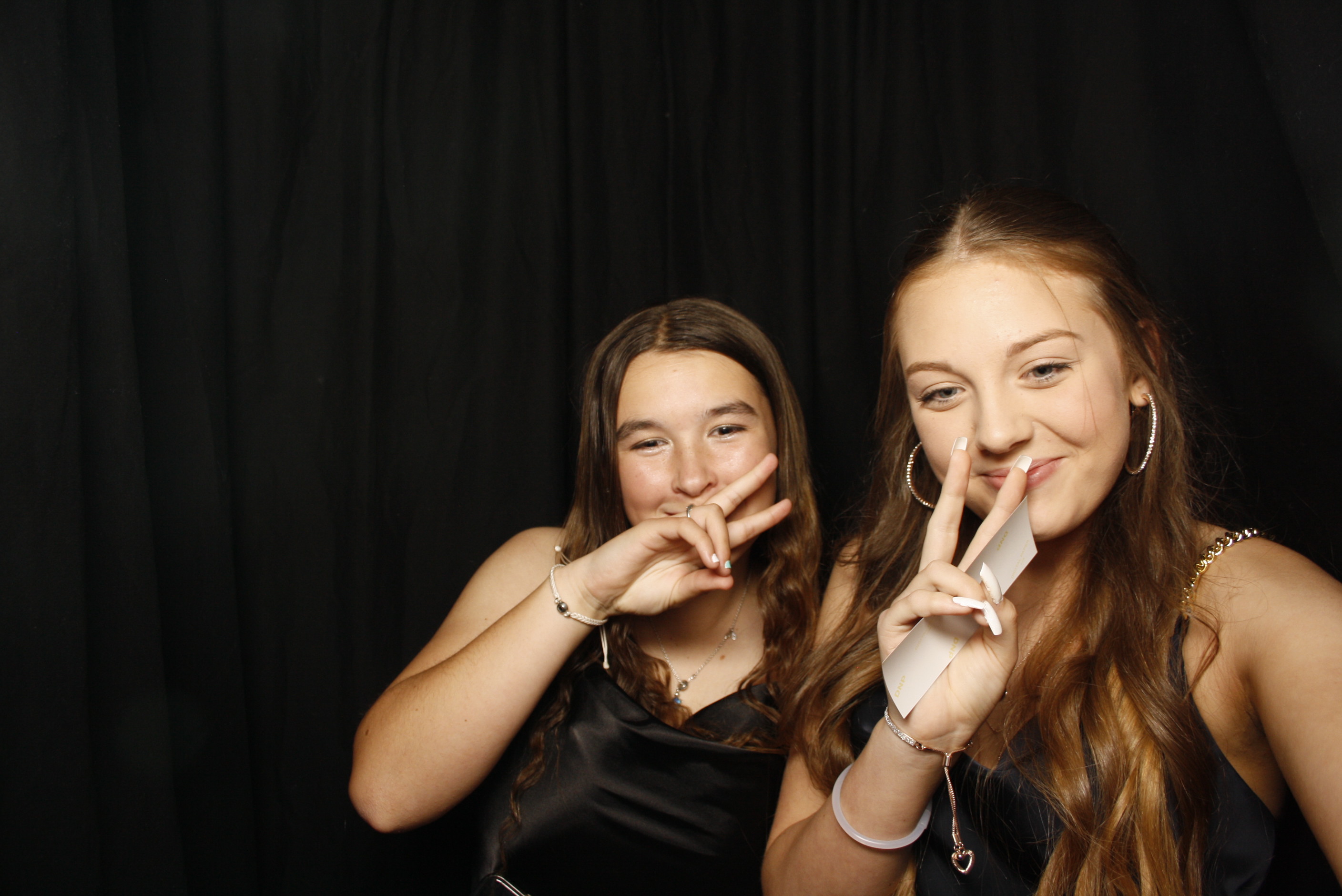 Waikanae School Leavers Dinner 2023 | View more photos from the event at wgtngallery.classicphotobooths.co.nz/u/wgtncpbgallery/Waikanae-School-Leavers-Dinner-2023