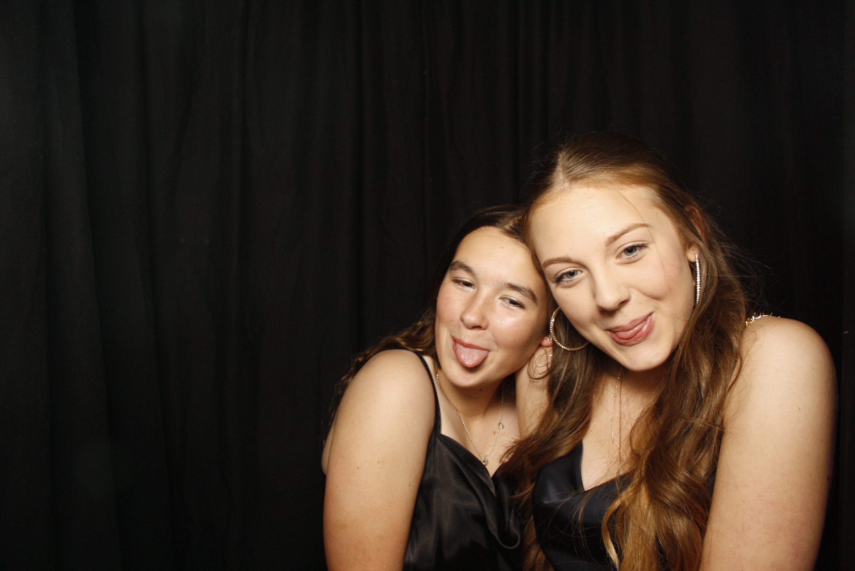 Waikanae School Leavers Dinner 2023 | View more photos from the event at wgtngallery.classicphotobooths.co.nz/u/wgtncpbgallery/Waikanae-School-Leavers-Dinner-2023