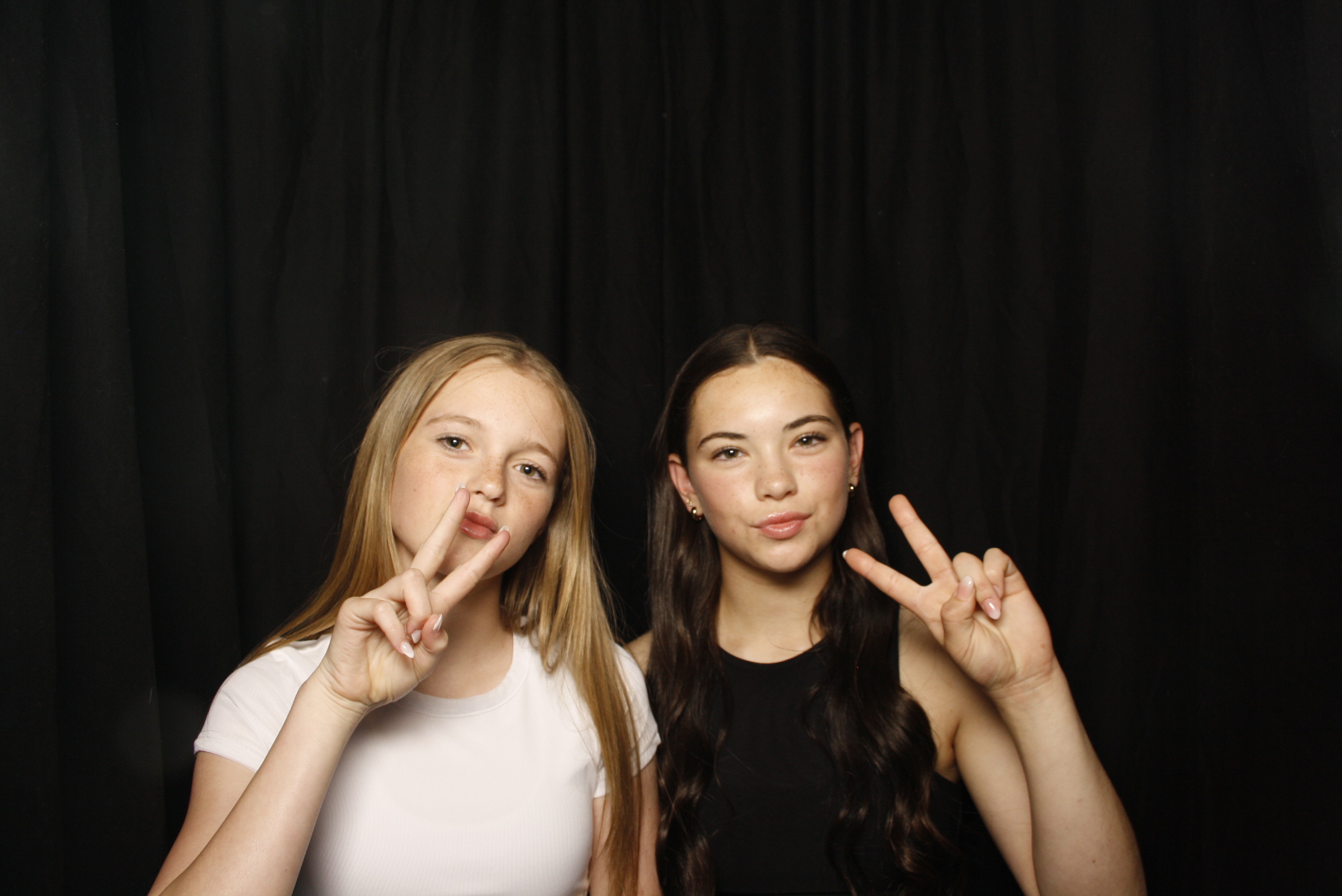 Waikanae School Leavers Dinner 2023 | View more photos from the event at wgtngallery.classicphotobooths.co.nz/u/wgtncpbgallery/Waikanae-School-Leavers-Dinner-2023