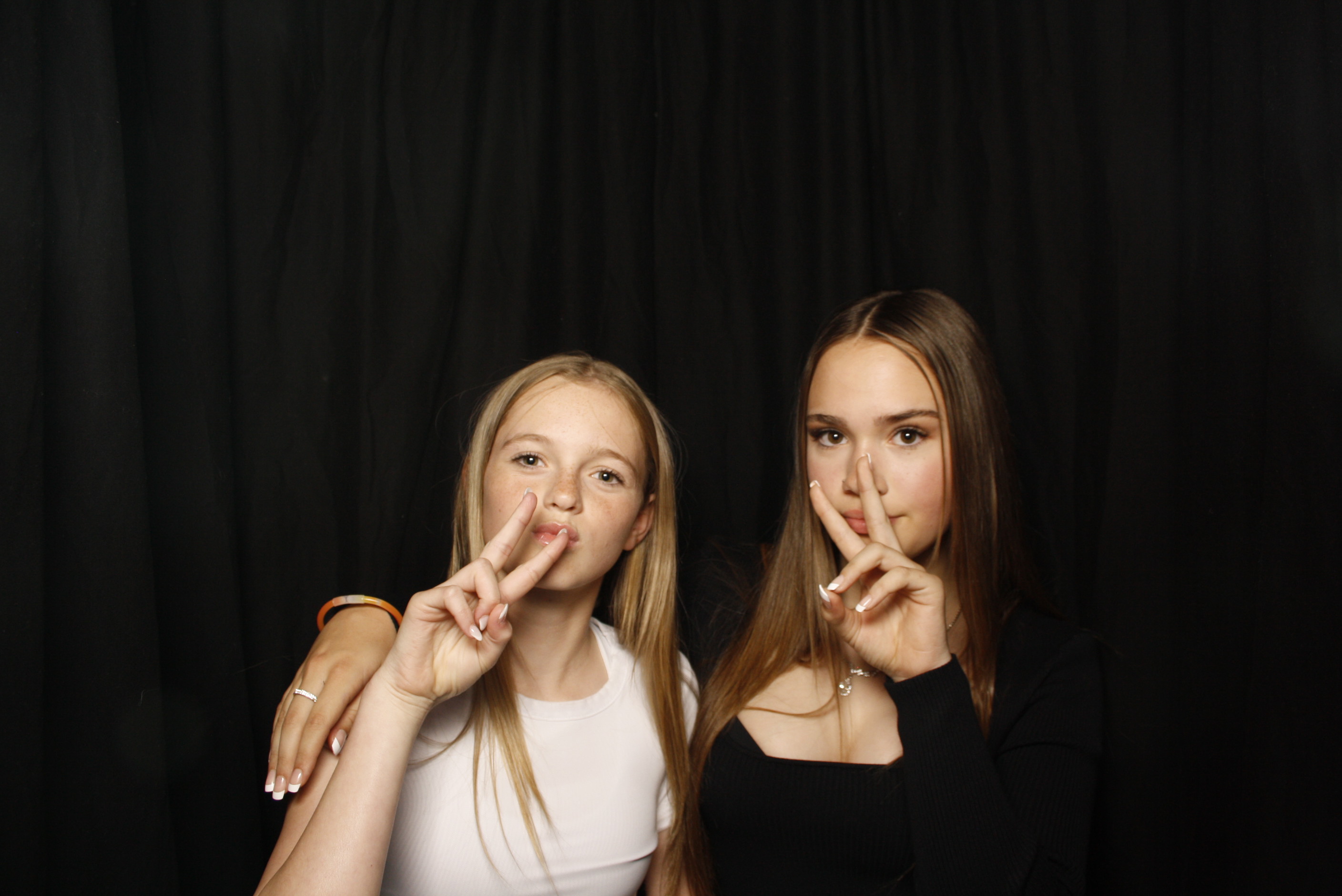 Waikanae School Leavers Dinner 2023 | View more photos from the event at wgtngallery.classicphotobooths.co.nz/u/wgtncpbgallery/Waikanae-School-Leavers-Dinner-2023