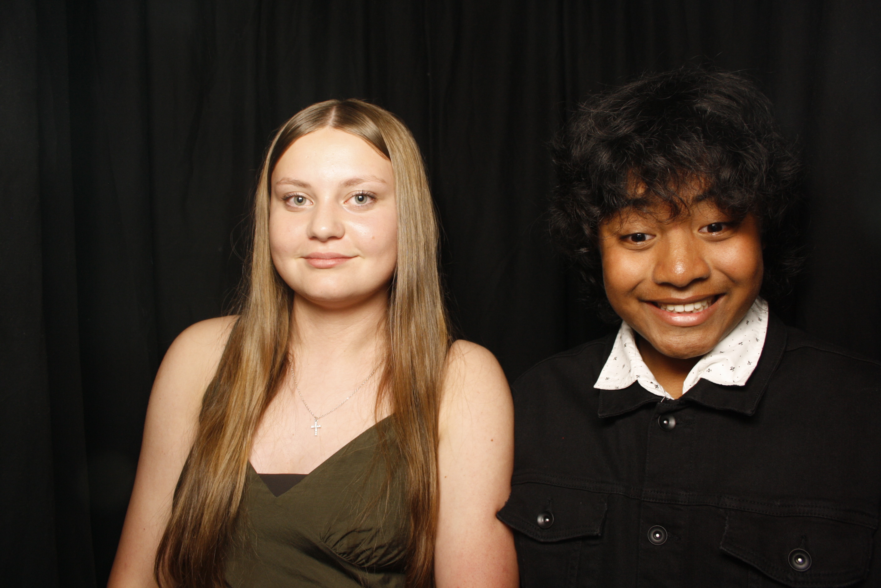 Waikanae School Leavers Dinner 2023 | View more photos from the event at wgtngallery.classicphotobooths.co.nz/u/wgtncpbgallery/Waikanae-School-Leavers-Dinner-2023