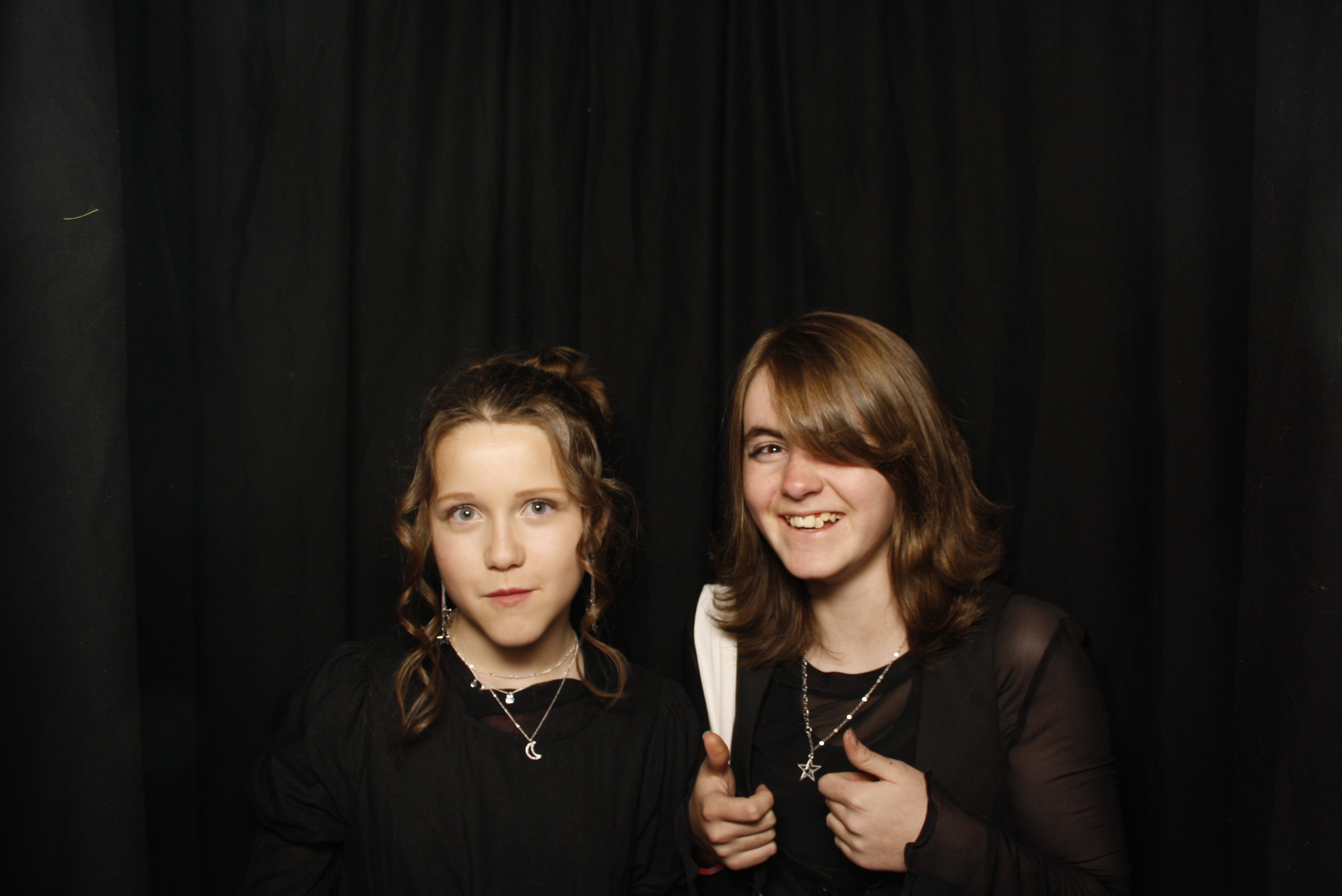 Waikanae School Leavers Dinner 2023 | View more photos from the event at wgtngallery.classicphotobooths.co.nz/u/wgtncpbgallery/Waikanae-School-Leavers-Dinner-2023