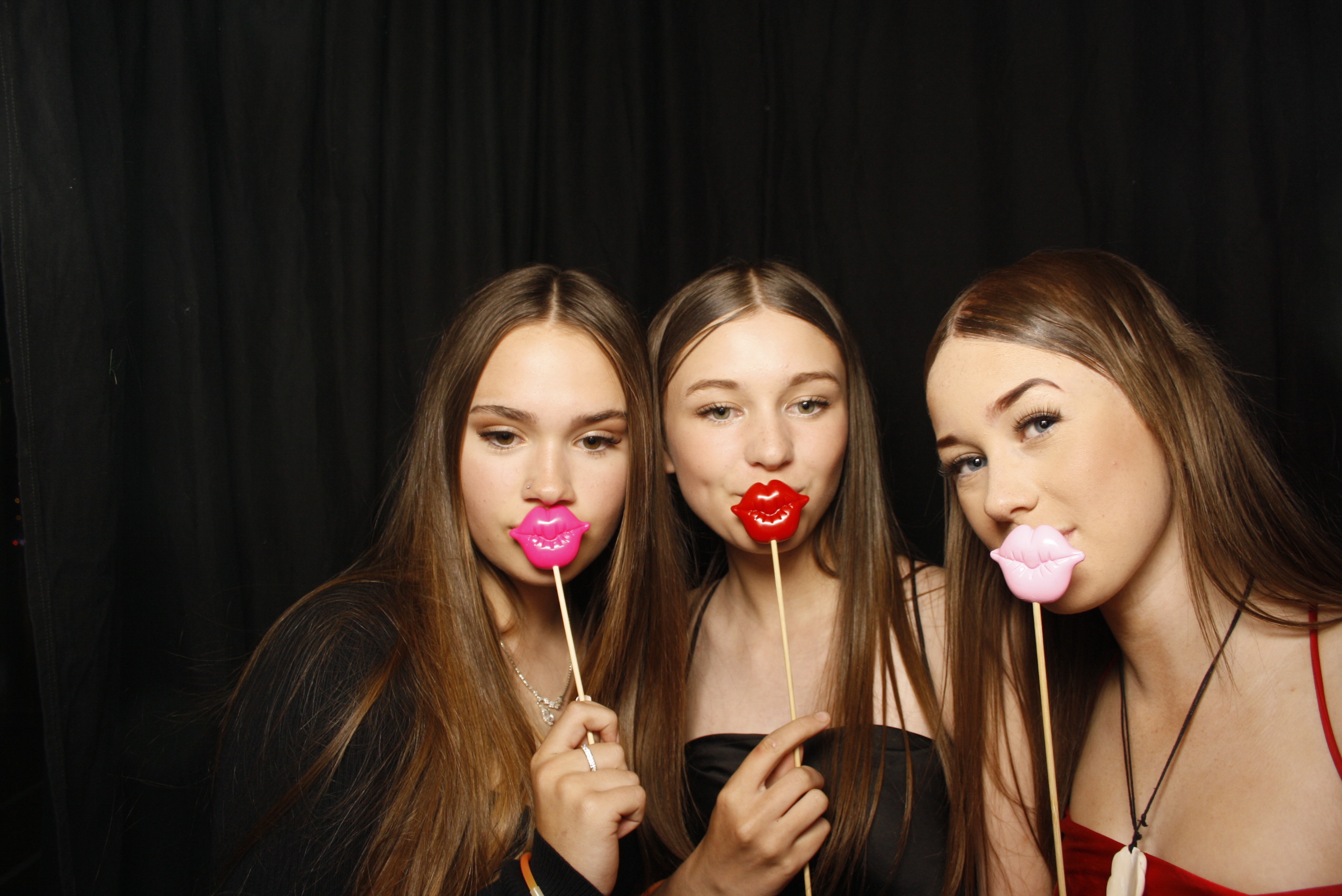 Waikanae School Leavers Dinner 2023 | View more photos from the event at wgtngallery.classicphotobooths.co.nz/u/wgtncpbgallery/Waikanae-School-Leavers-Dinner-2023