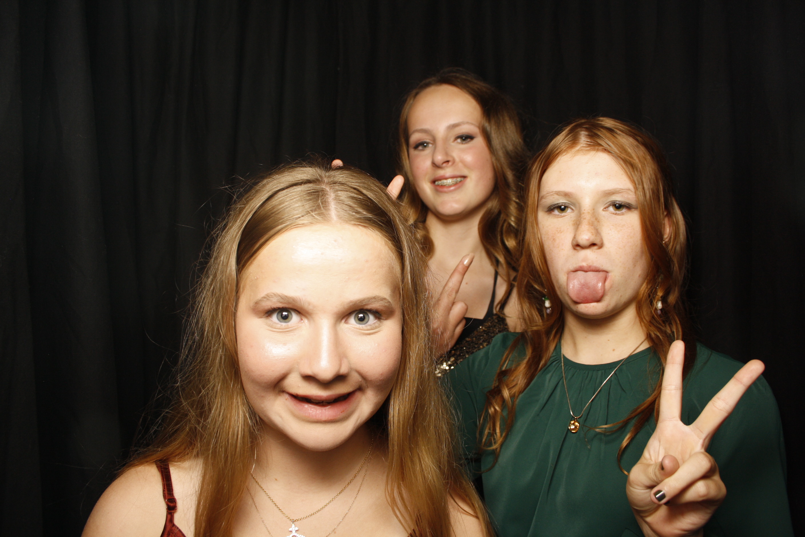 Waikanae School Leavers Dinner 2023 | View more photos from the event at wgtngallery.classicphotobooths.co.nz/u/wgtncpbgallery/Waikanae-School-Leavers-Dinner-2023