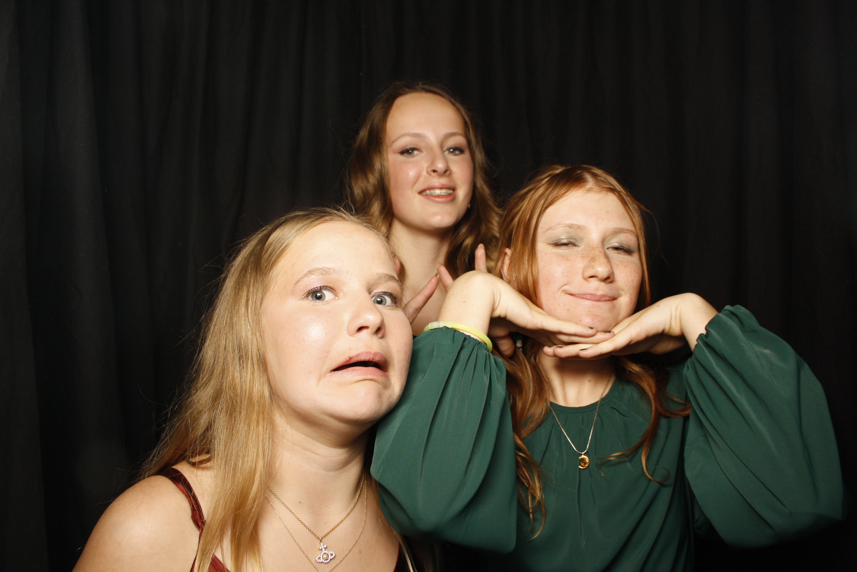 Waikanae School Leavers Dinner 2023 | View more photos from the event at wgtngallery.classicphotobooths.co.nz/u/wgtncpbgallery/Waikanae-School-Leavers-Dinner-2023