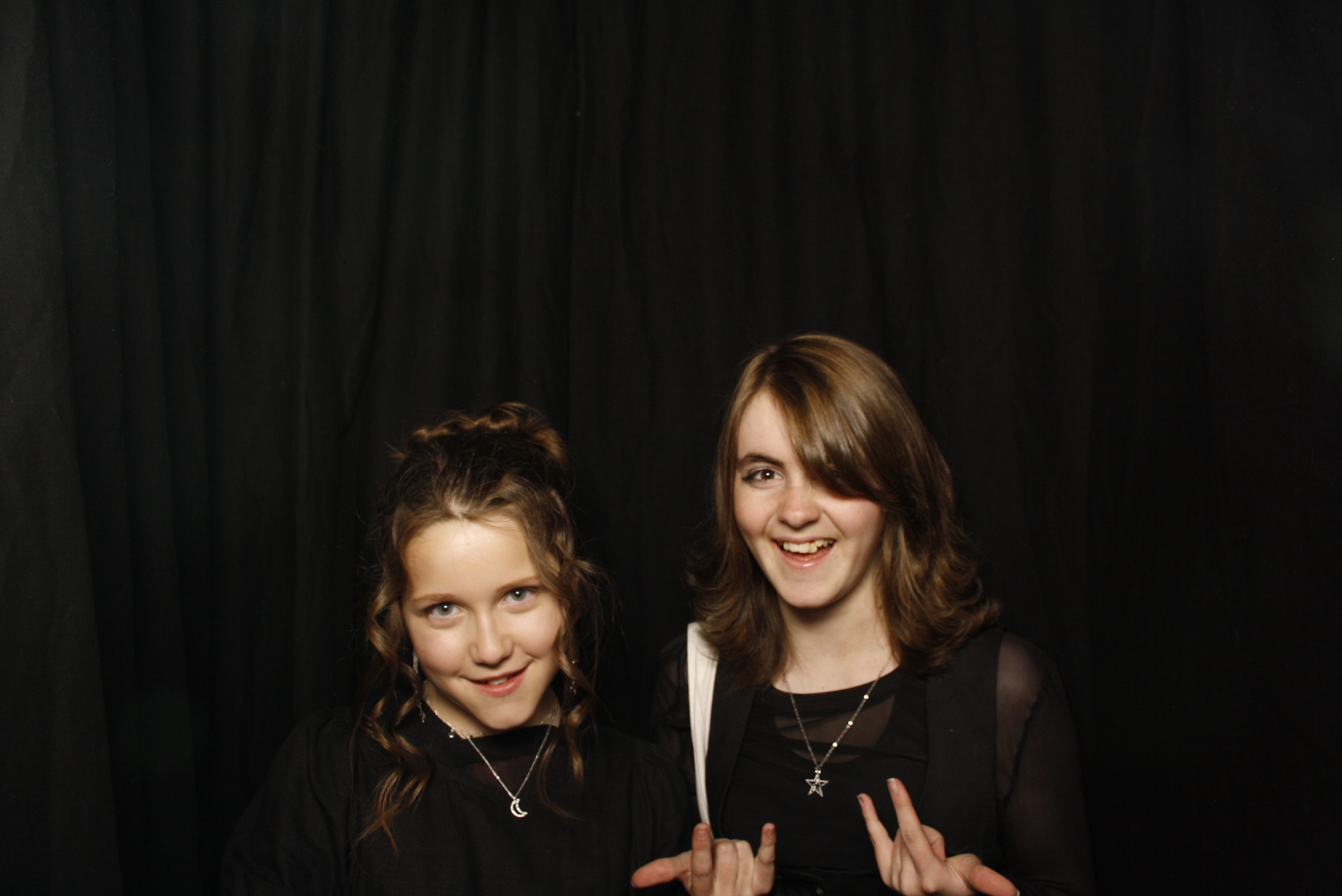 Waikanae School Leavers Dinner 2023 | View more photos from the event at wgtngallery.classicphotobooths.co.nz/u/wgtncpbgallery/Waikanae-School-Leavers-Dinner-2023