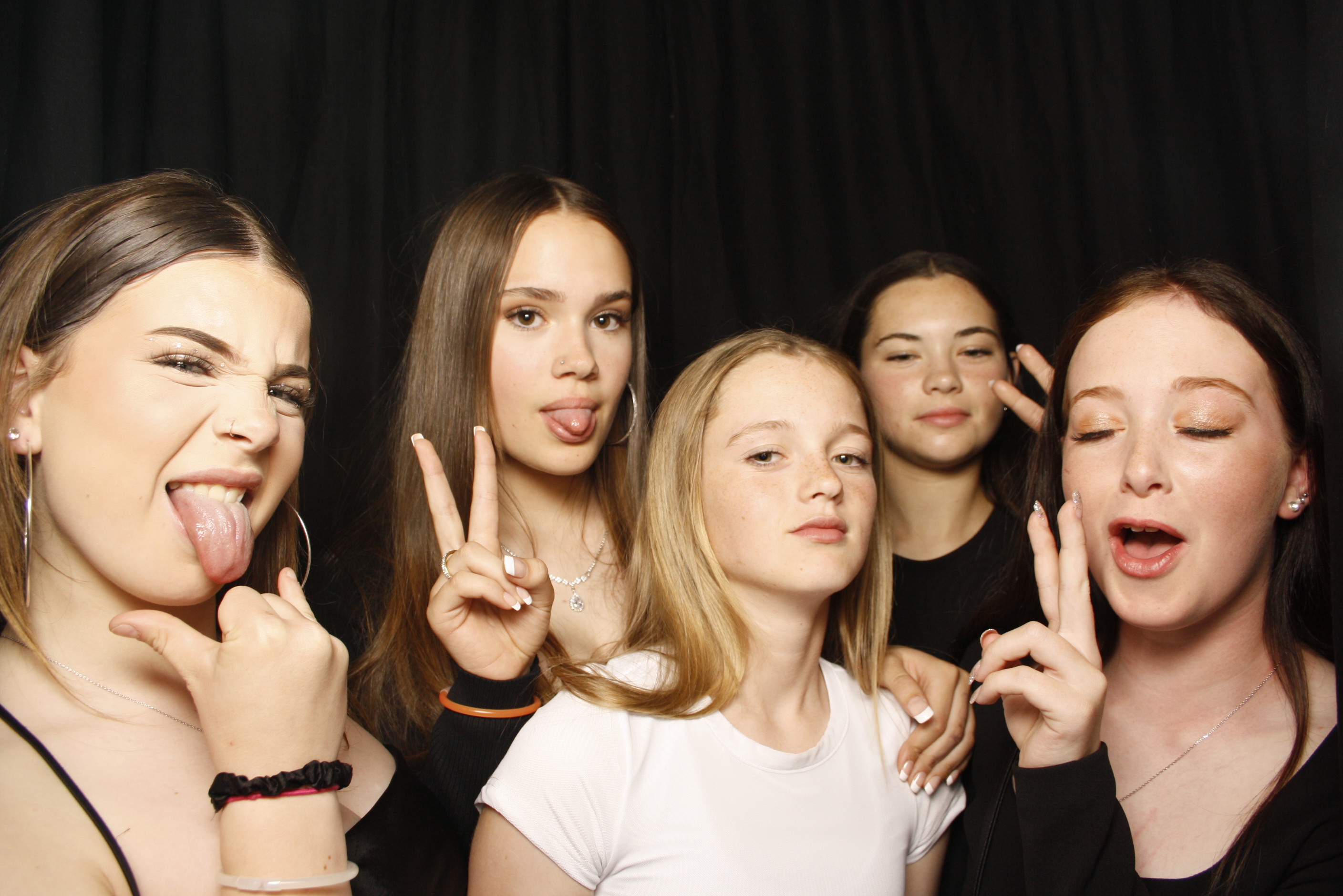 Waikanae School Leavers Dinner 2023 | View more photos from the event at wgtngallery.classicphotobooths.co.nz/u/wgtncpbgallery/Waikanae-School-Leavers-Dinner-2023