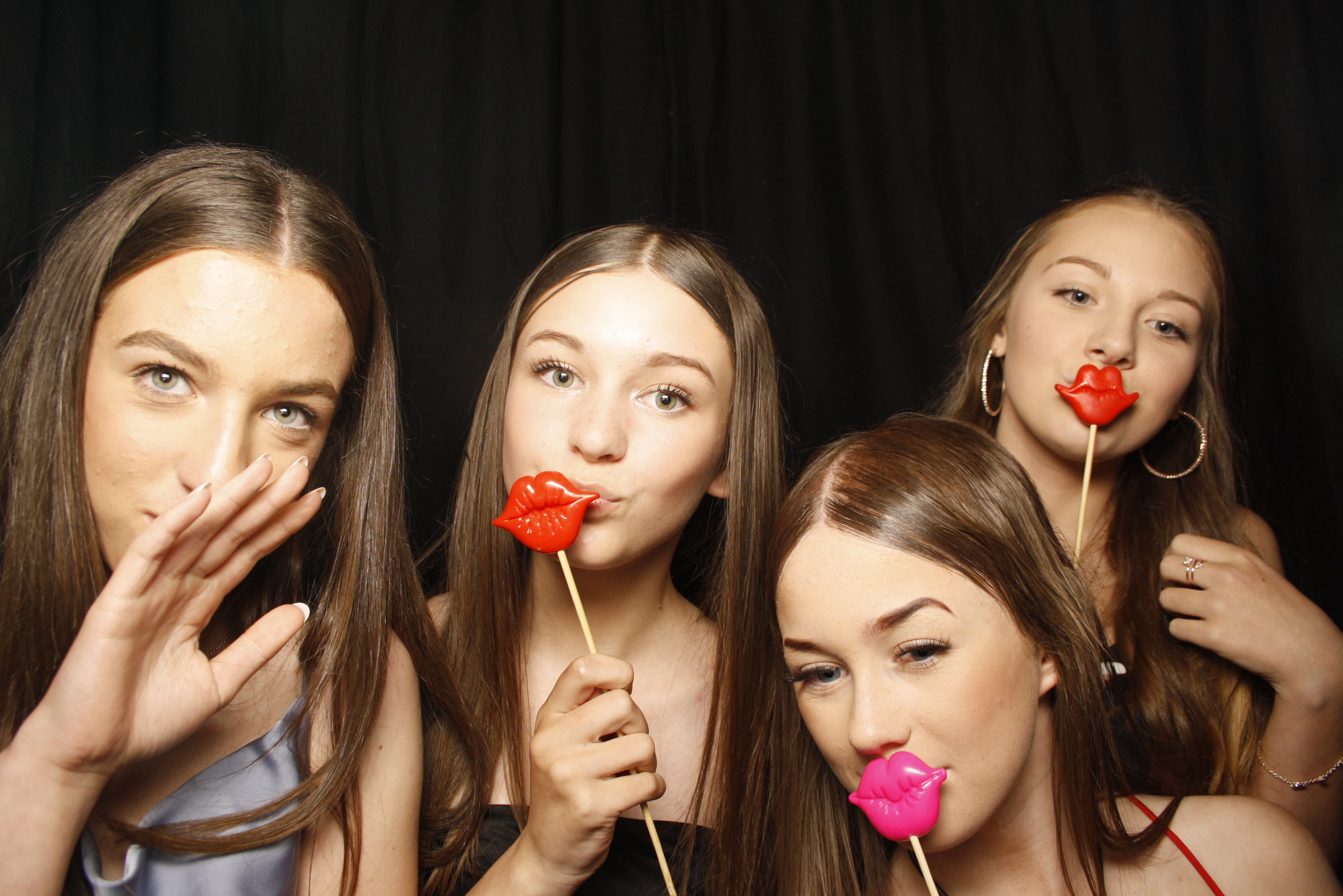 Waikanae School Leavers Dinner 2023 | View more photos from the event at wgtngallery.classicphotobooths.co.nz/u/wgtncpbgallery/Waikanae-School-Leavers-Dinner-2023