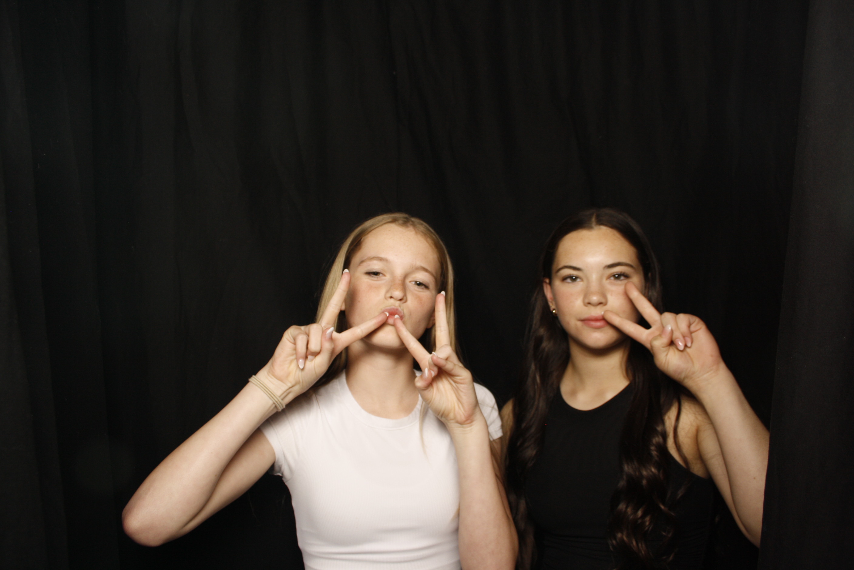 Waikanae School Leavers Dinner 2023 | View more photos from the event at wgtngallery.classicphotobooths.co.nz/u/wgtncpbgallery/Waikanae-School-Leavers-Dinner-2023