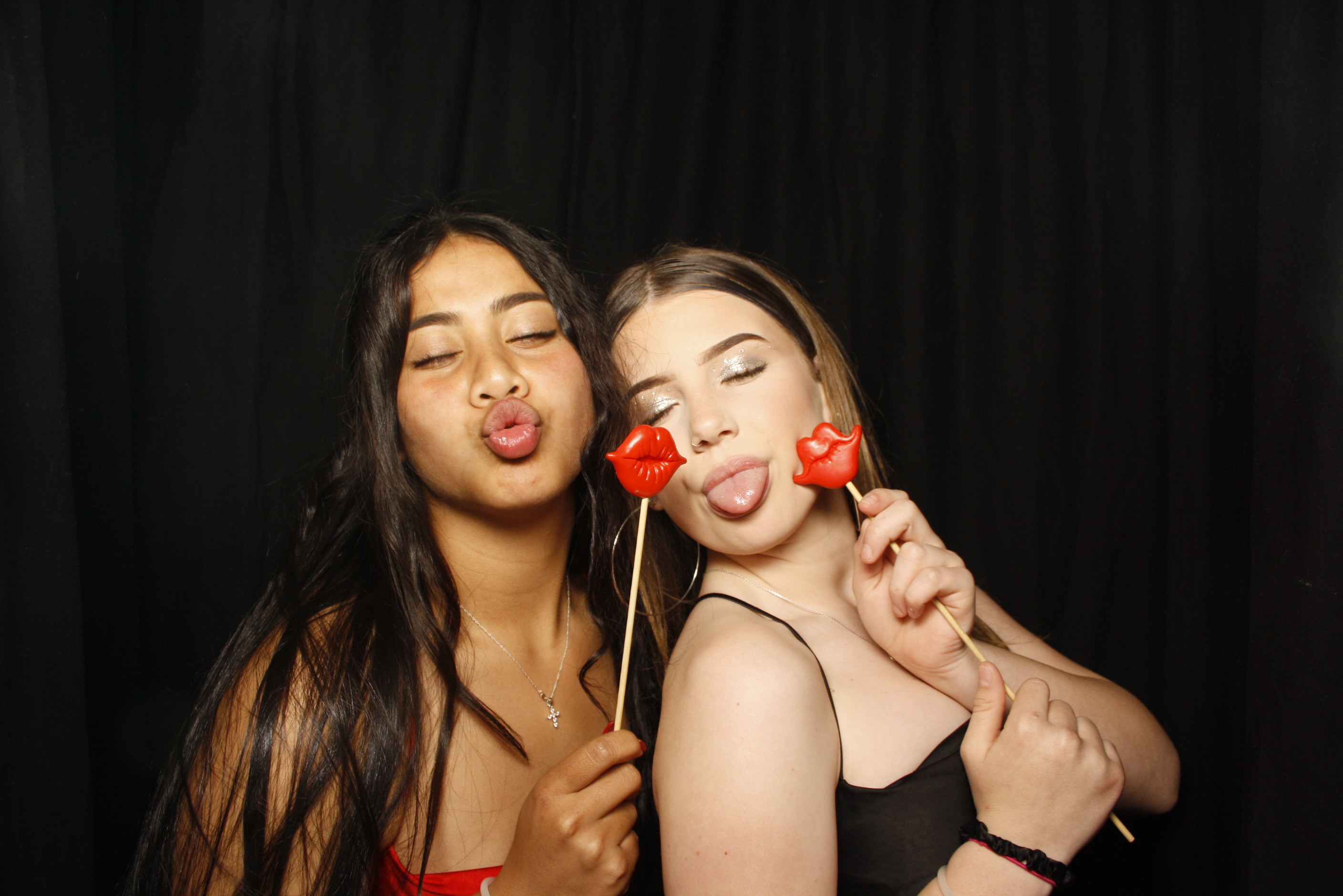 Waikanae School Leavers Dinner 2023 | View more photos from the event at wgtngallery.classicphotobooths.co.nz/u/wgtncpbgallery/Waikanae-School-Leavers-Dinner-2023