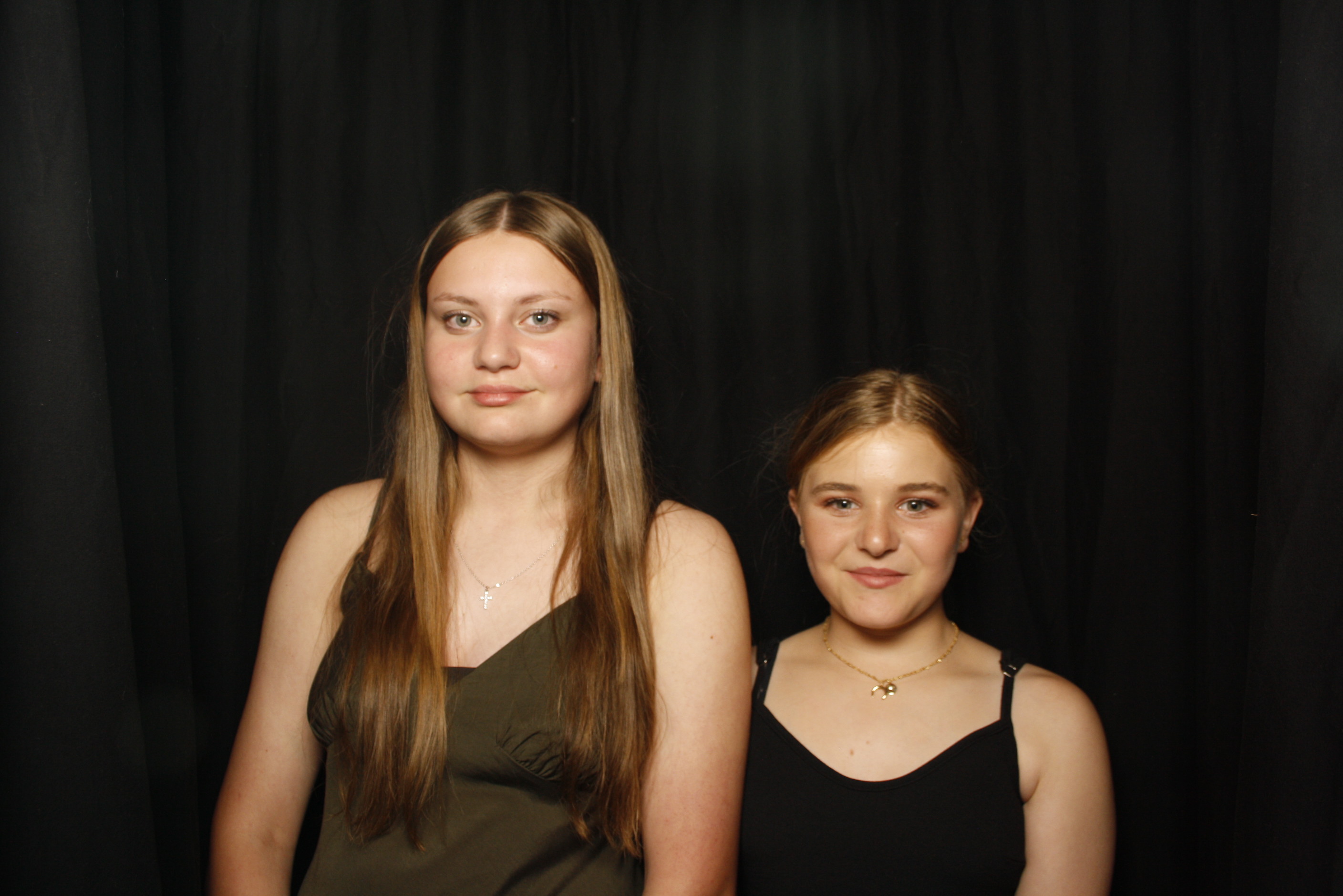 Waikanae School Leavers Dinner 2023 | View more photos from the event at wgtngallery.classicphotobooths.co.nz/u/wgtncpbgallery/Waikanae-School-Leavers-Dinner-2023