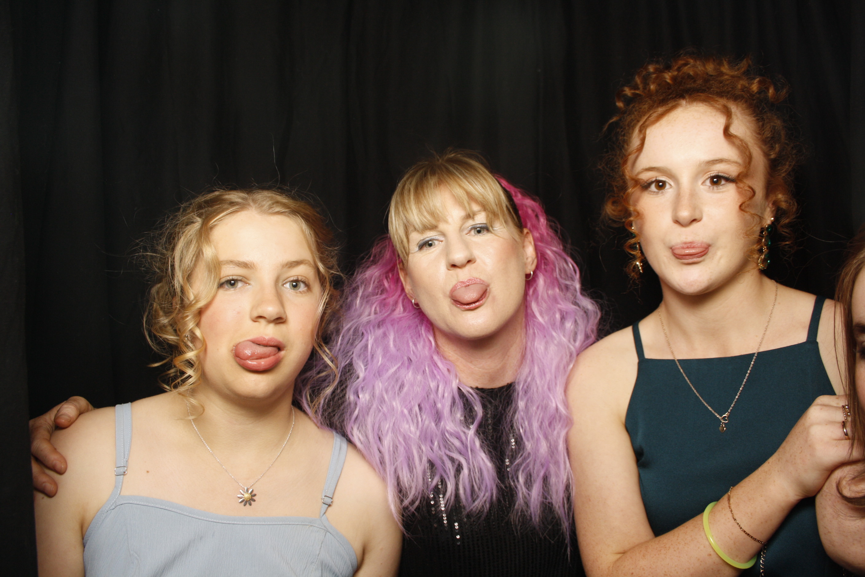 Waikanae School Leavers Dinner 2023 | View more photos from the event at wgtngallery.classicphotobooths.co.nz/u/wgtncpbgallery/Waikanae-School-Leavers-Dinner-2023