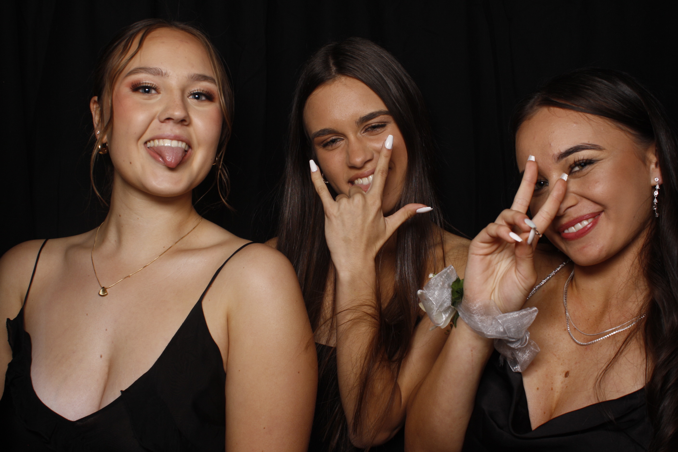 Whitby Senior Ball 2023 | View more photos from the event at wgtngallery.classicphotobooths.co.nz/u/wgtncpbgallery/Whitby-Senior-Ball-2023