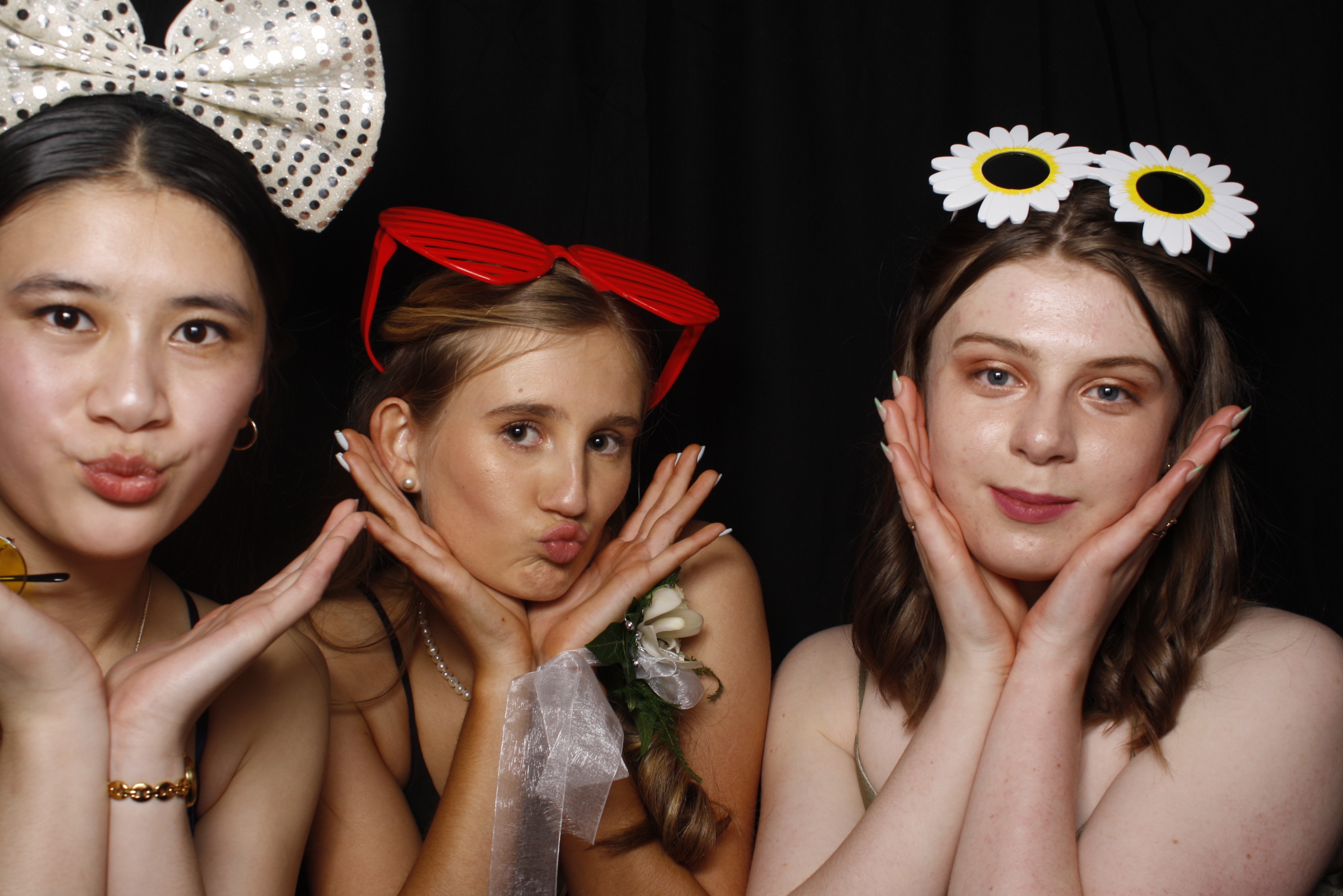 Whitby Senior Ball 2023 | View more photos from the event at wgtngallery.classicphotobooths.co.nz/u/wgtncpbgallery/Whitby-Senior-Ball-2023