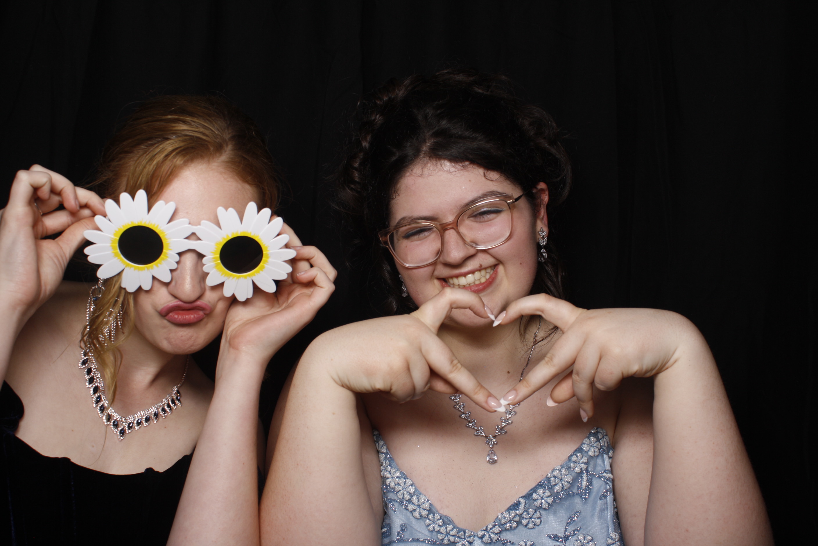 Whitby Senior Ball 2023 | View more photos from the event at wgtngallery.classicphotobooths.co.nz/u/wgtncpbgallery/Whitby-Senior-Ball-2023