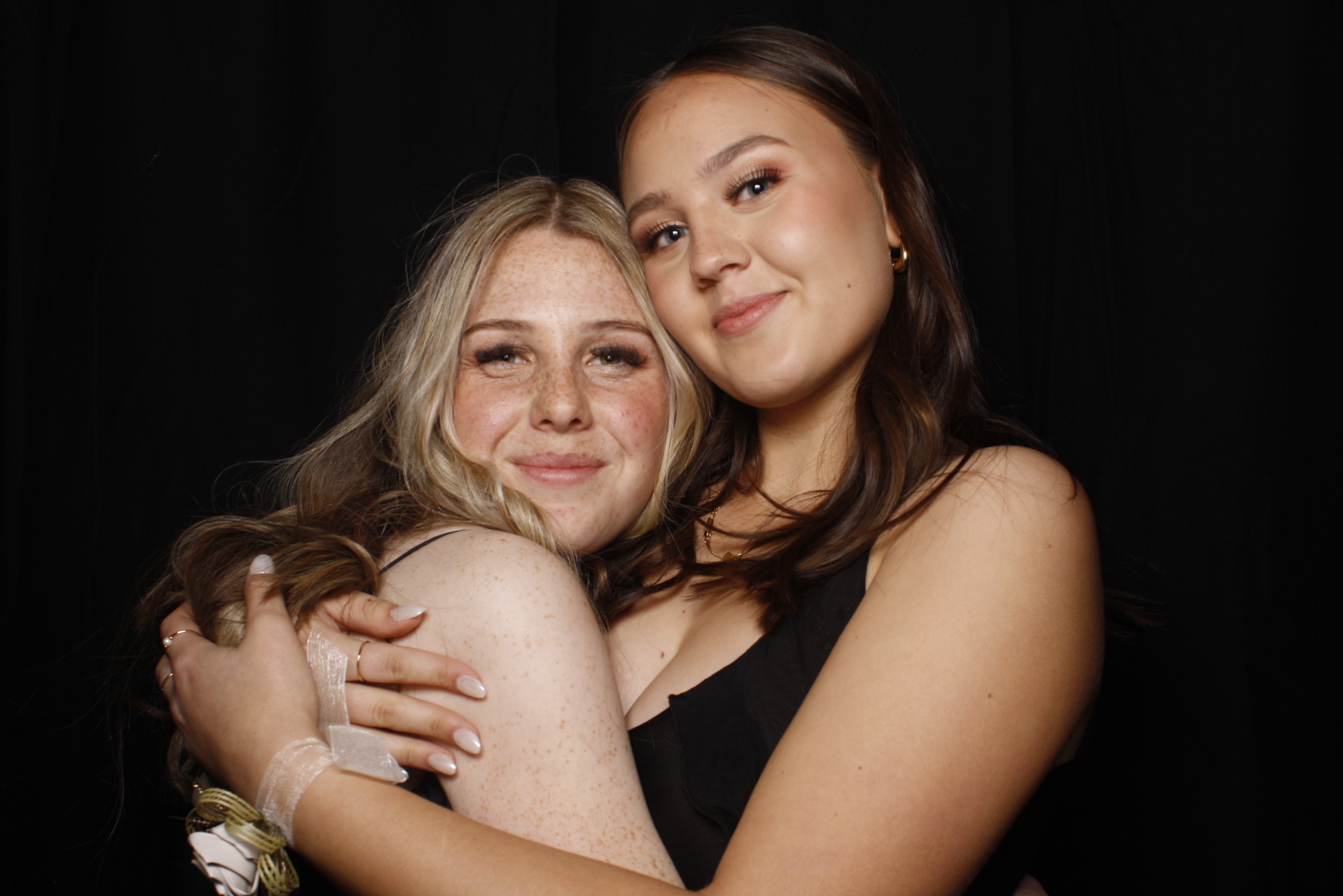 Whitby Senior Ball 2023 | View more photos from the event at wgtngallery.classicphotobooths.co.nz/u/wgtncpbgallery/Whitby-Senior-Ball-2023