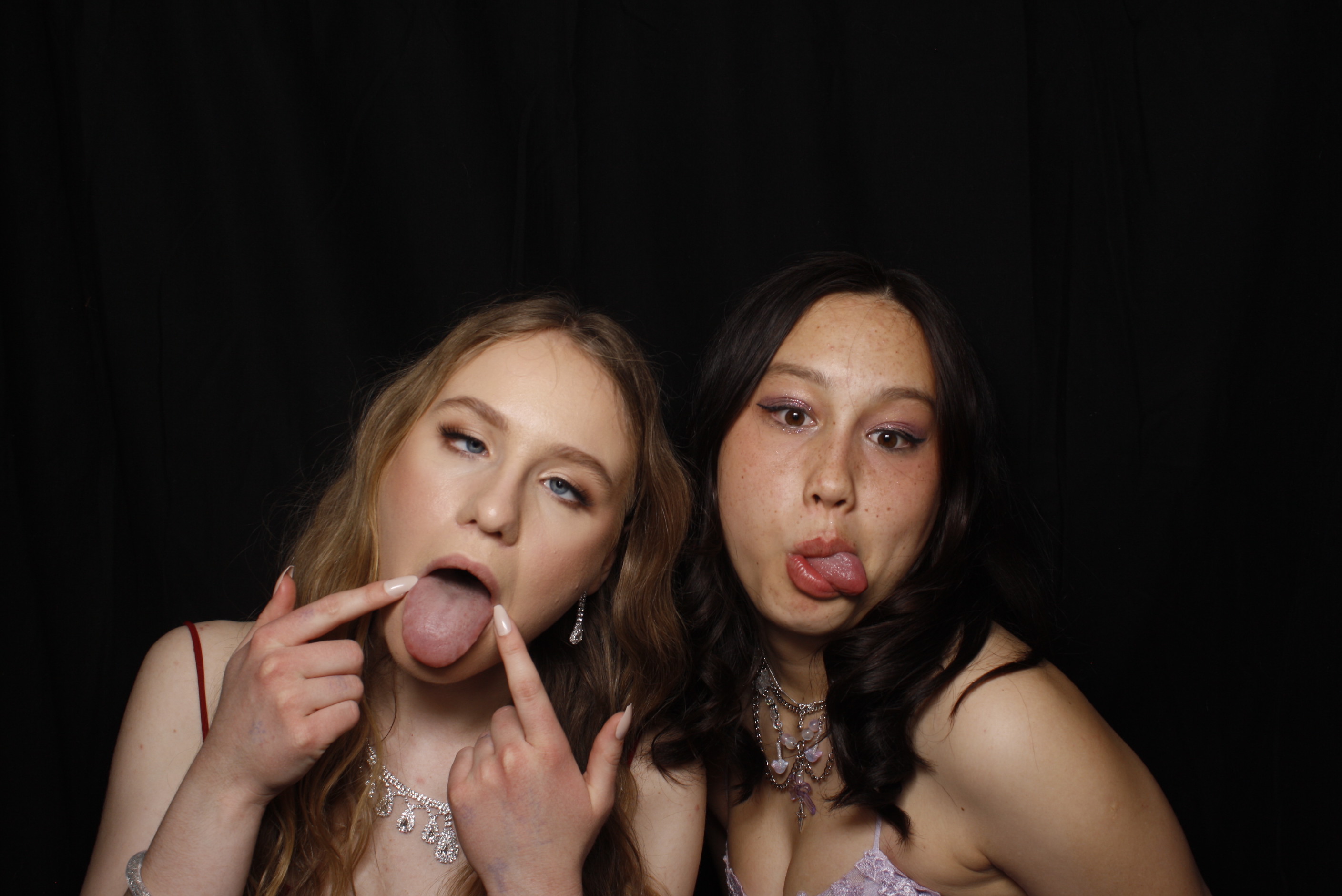 Whitby Senior Ball 2023 | View more photos from the event at wgtngallery.classicphotobooths.co.nz/u/wgtncpbgallery/Whitby-Senior-Ball-2023