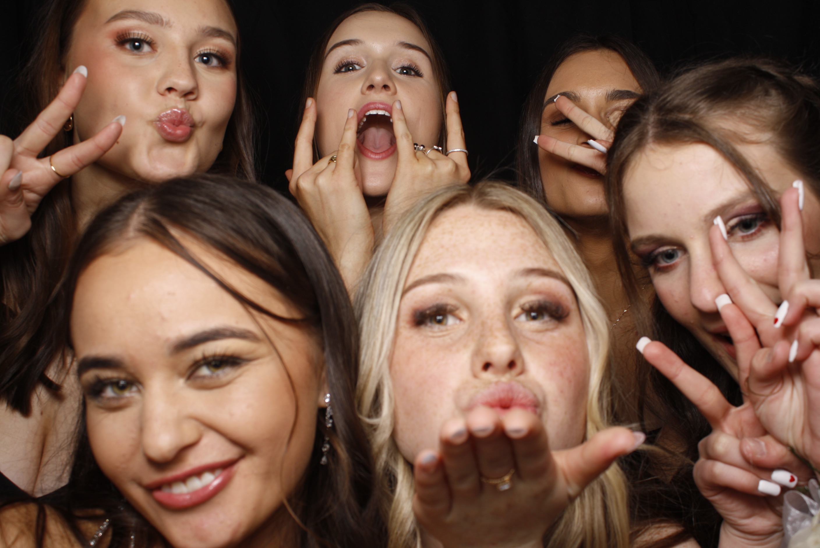 Whitby Senior Ball 2023 | View more photos from the event at wgtngallery.classicphotobooths.co.nz/u/wgtncpbgallery/Whitby-Senior-Ball-2023