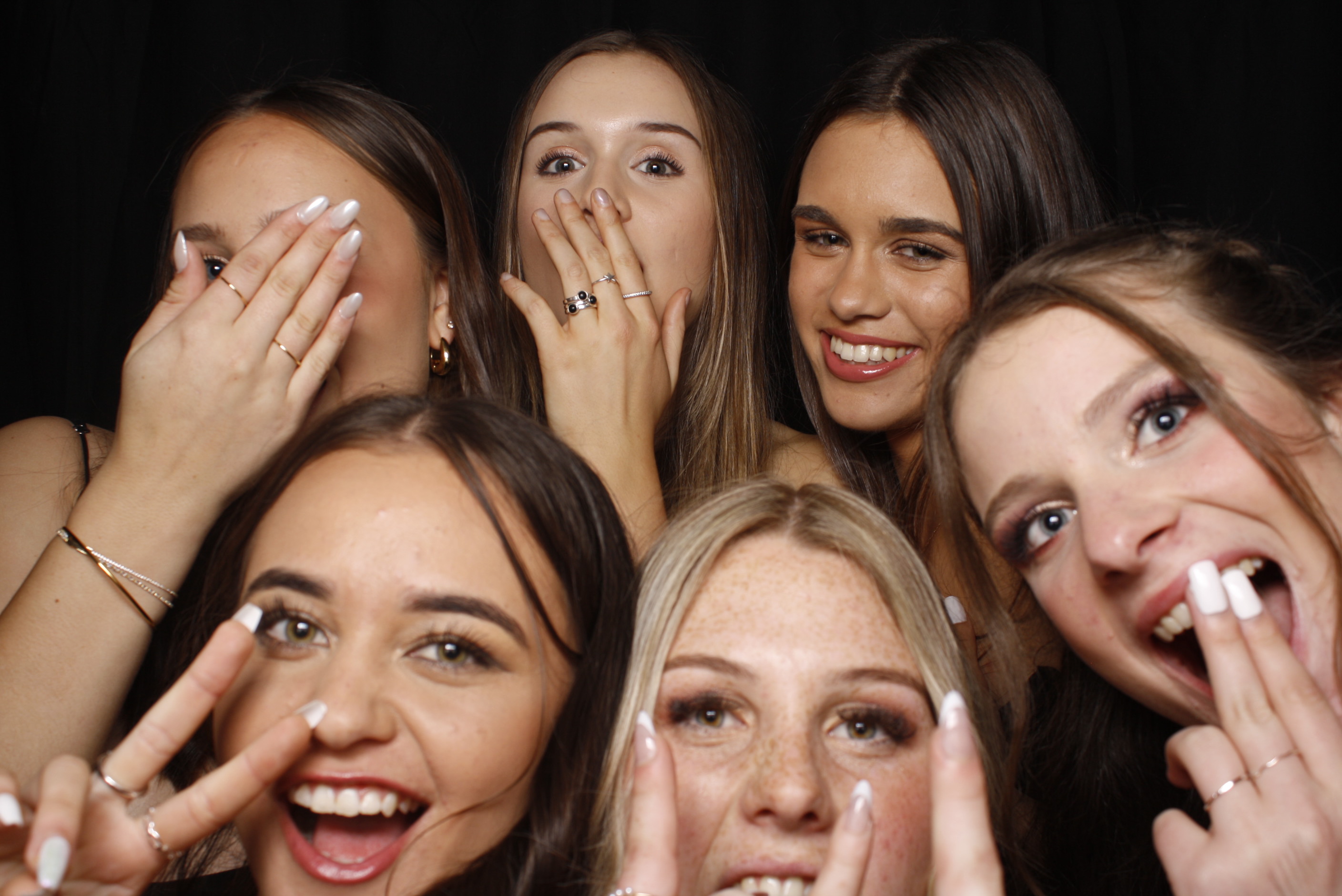 Whitby Senior Ball 2023 | View more photos from the event at wgtngallery.classicphotobooths.co.nz/u/wgtncpbgallery/Whitby-Senior-Ball-2023