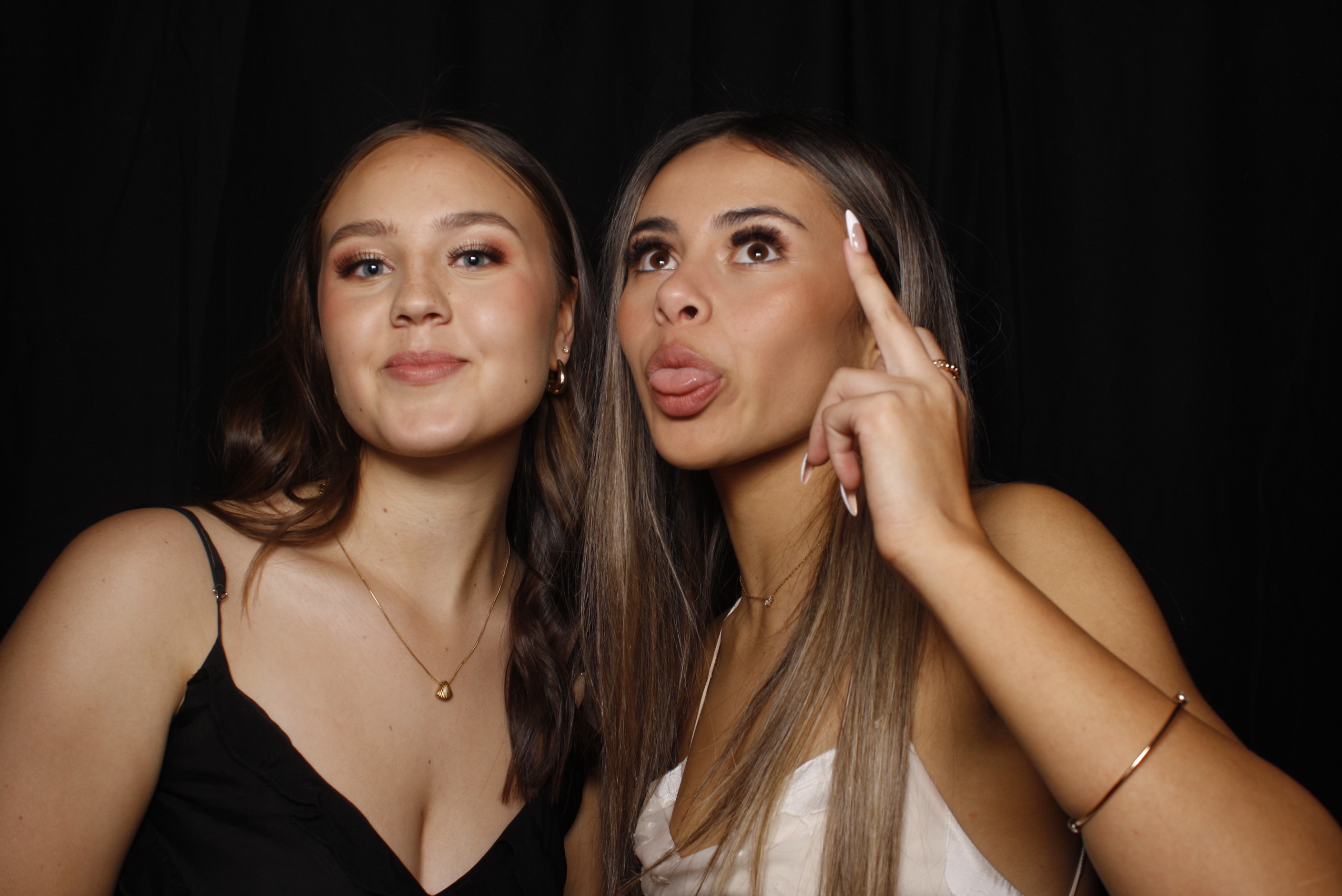 Whitby Senior Ball 2023 | View more photos from the event at wgtngallery.classicphotobooths.co.nz/u/wgtncpbgallery/Whitby-Senior-Ball-2023