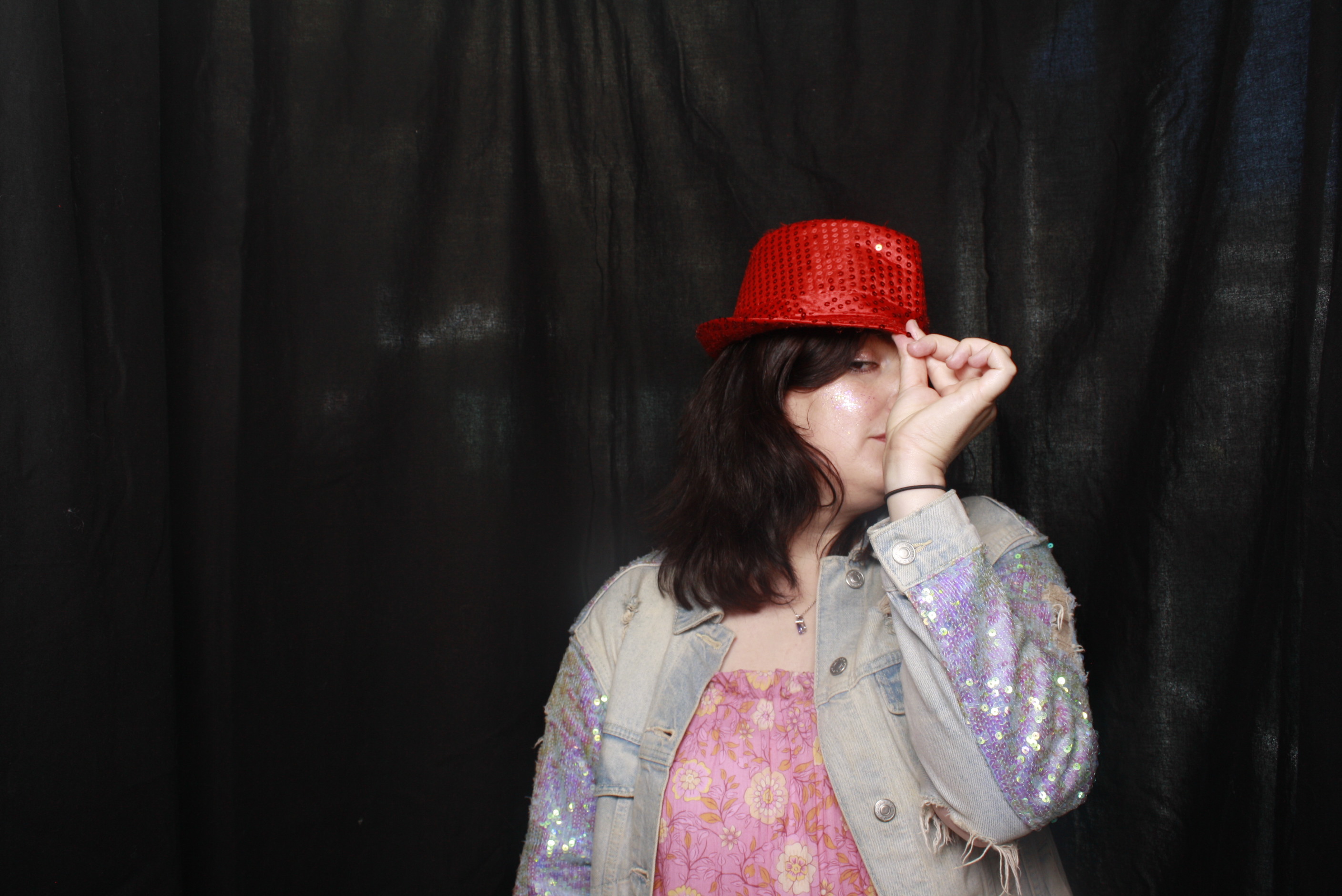 A Chorus Christmas 2024 | View more photos from the event at wgtngallery.classicphotobooths.co.nz/u/wgtncpbgallery/A-Chorus-Christmas-2024