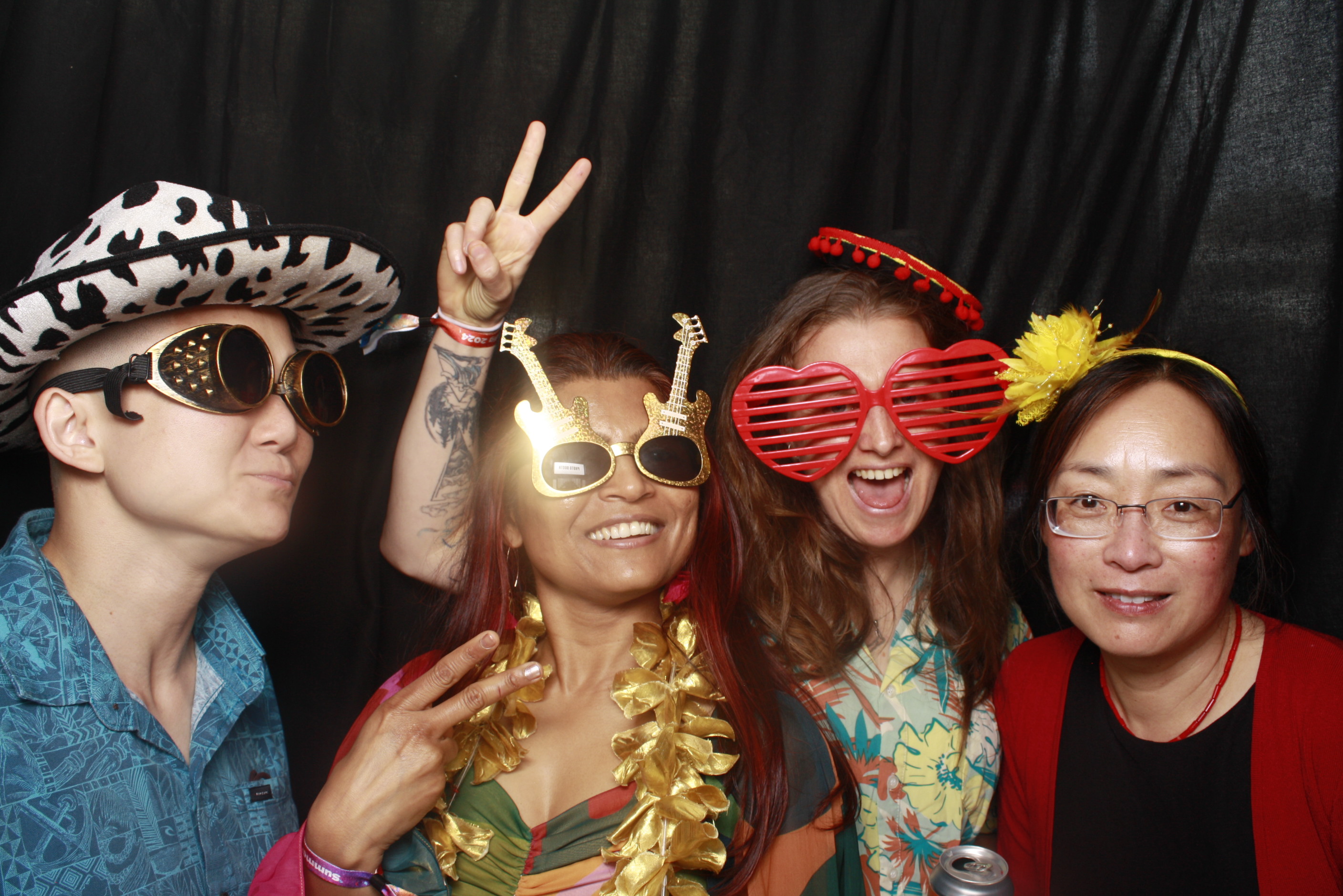 A Chorus Christmas 2024 | View more photos from the event at wgtngallery.classicphotobooths.co.nz/u/wgtncpbgallery/A-Chorus-Christmas-2024