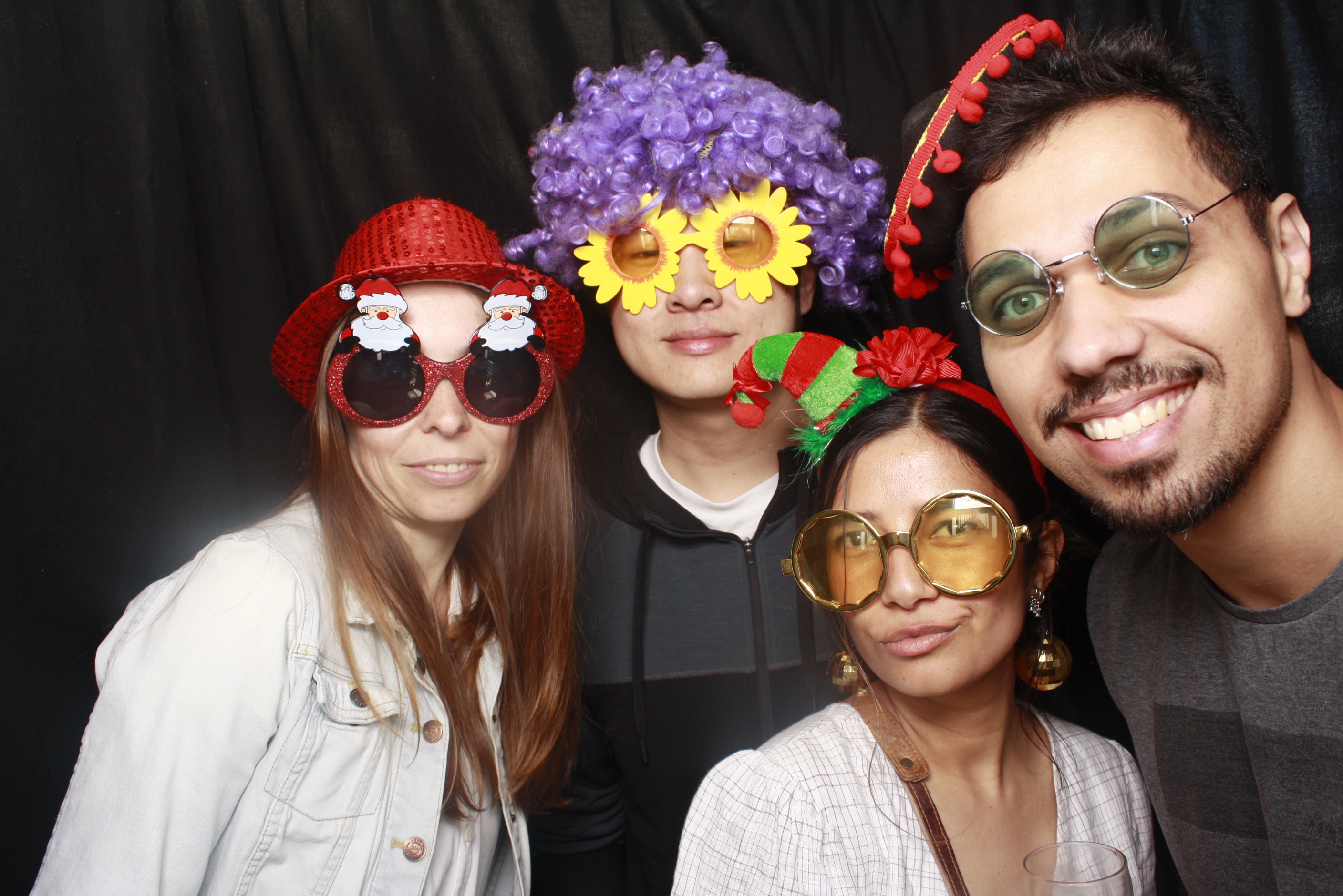 A Chorus Christmas 2024 | View more photos from the event at wgtngallery.classicphotobooths.co.nz/u/wgtncpbgallery/A-Chorus-Christmas-2024