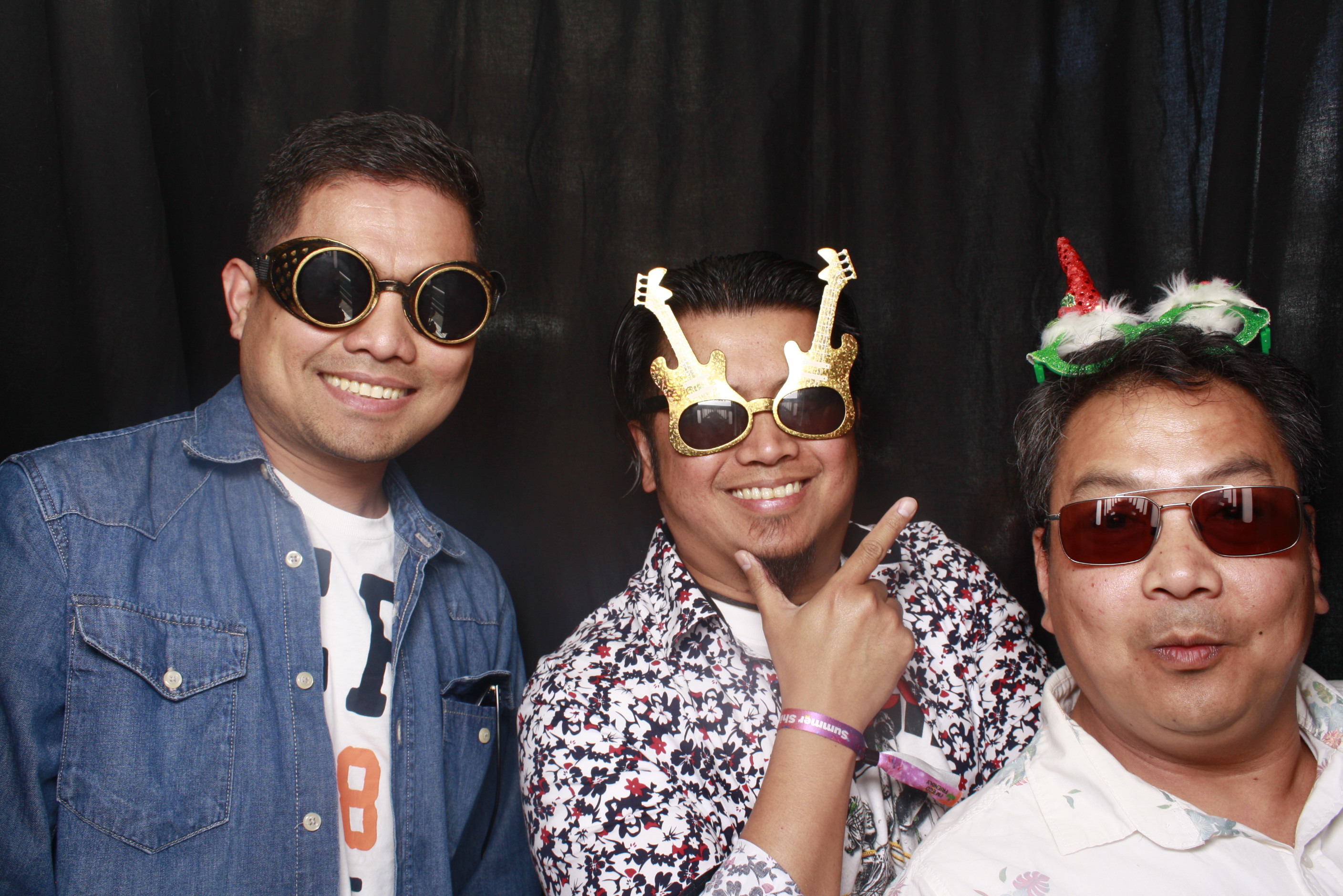 A Chorus Christmas 2024 | View more photos from the event at wgtngallery.classicphotobooths.co.nz/u/wgtncpbgallery/A-Chorus-Christmas-2024