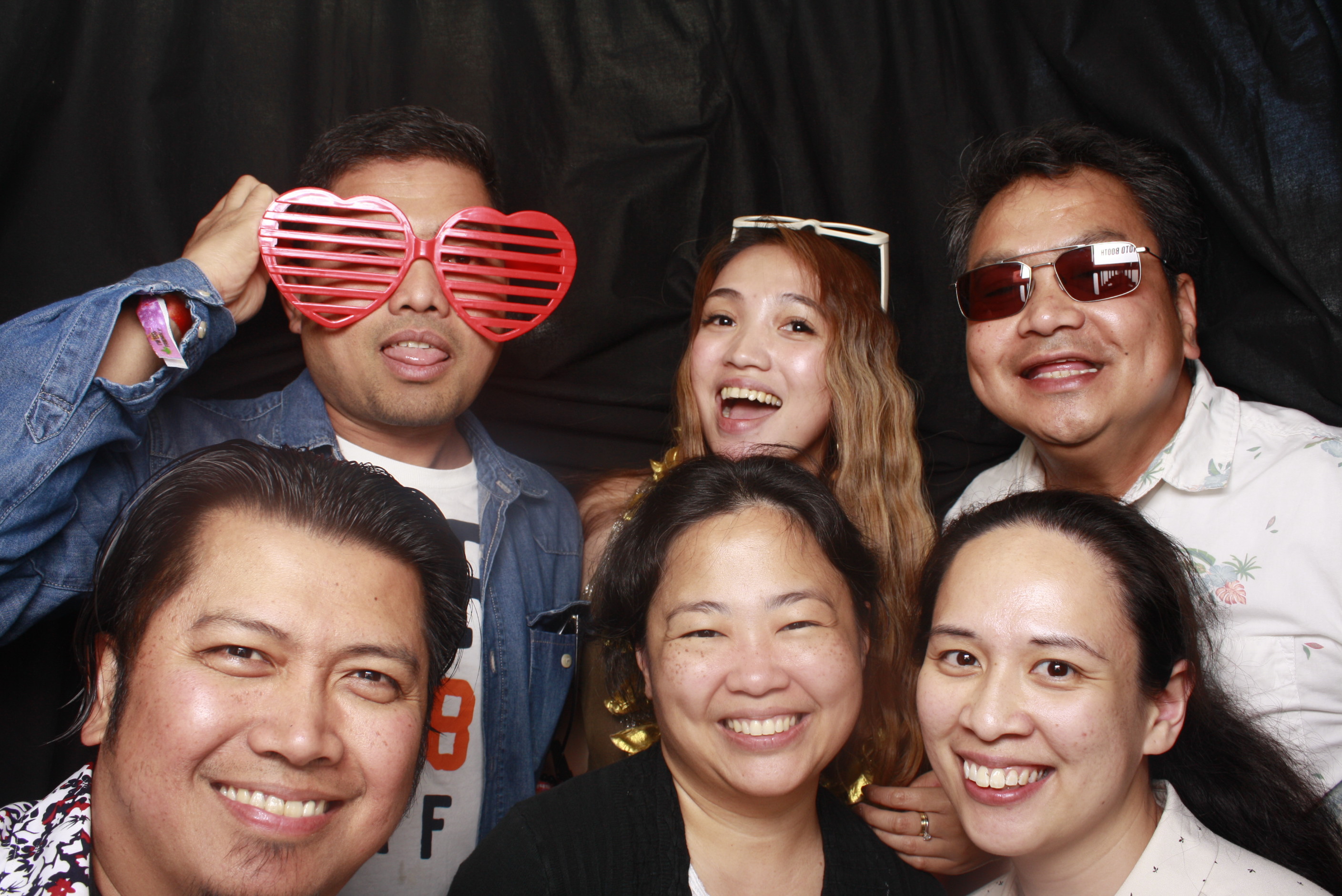 A Chorus Christmas 2024 | View more photos from the event at wgtngallery.classicphotobooths.co.nz/u/wgtncpbgallery/A-Chorus-Christmas-2024