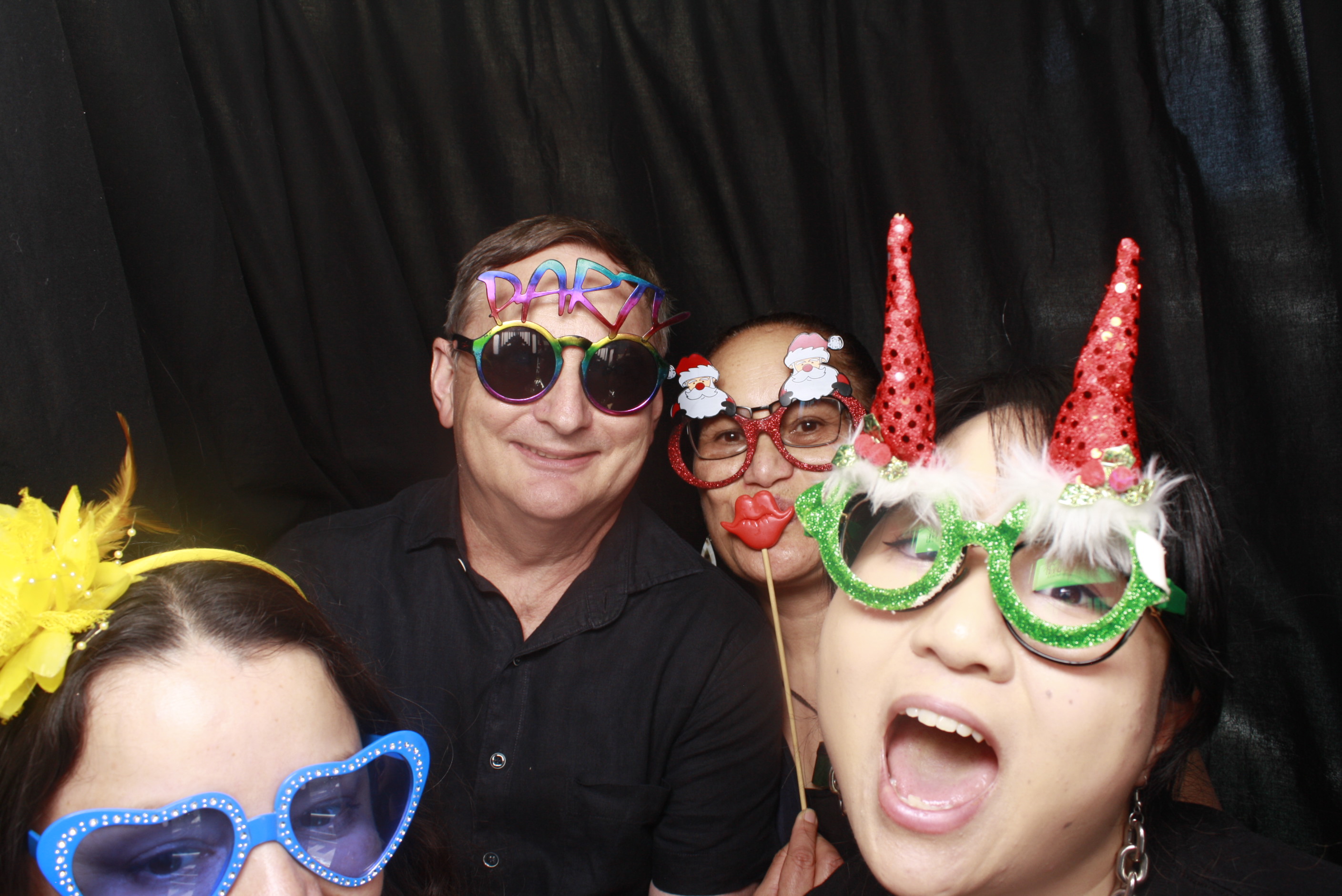 A Chorus Christmas 2024 | View more photos from the event at wgtngallery.classicphotobooths.co.nz/u/wgtncpbgallery/A-Chorus-Christmas-2024