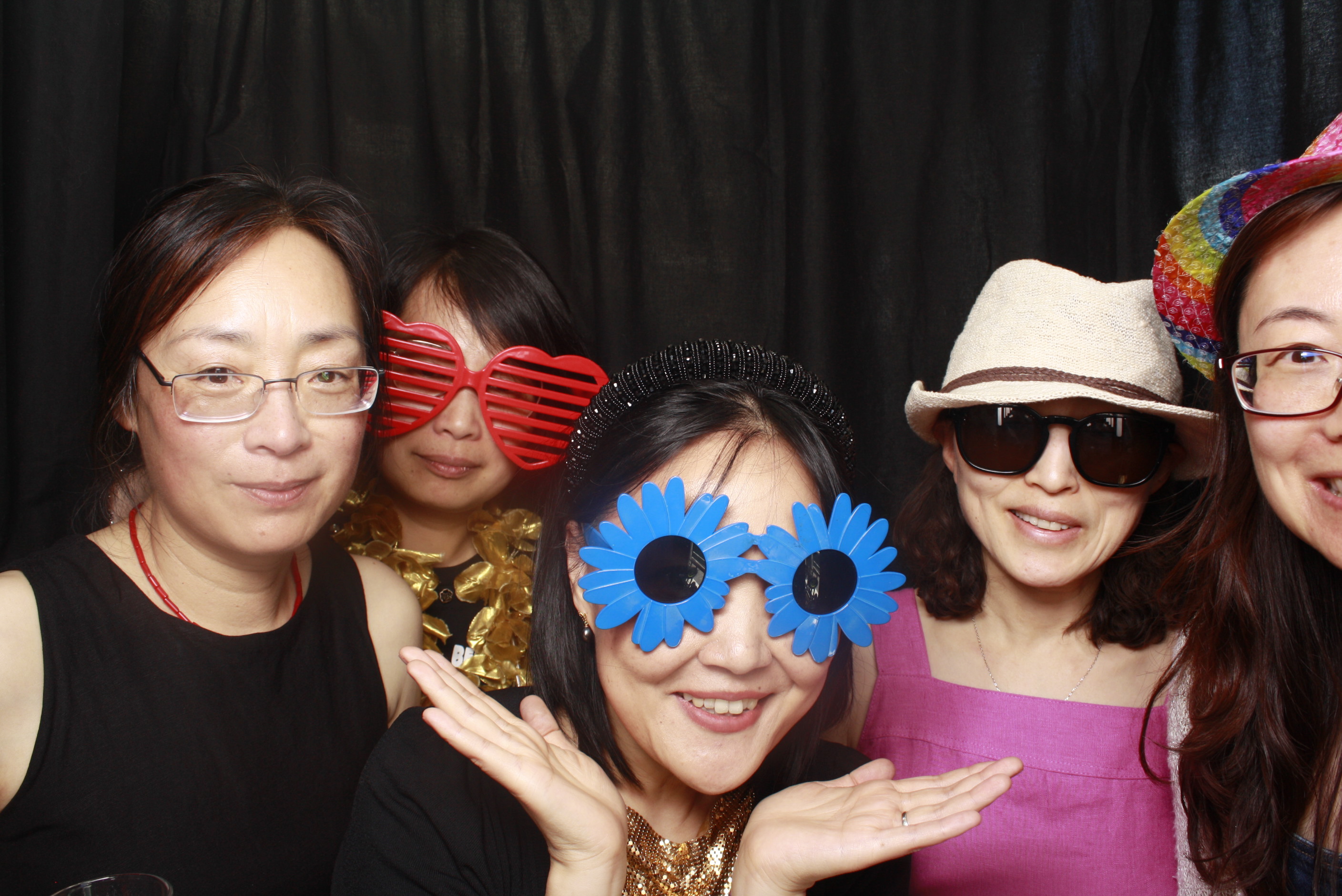 A Chorus Christmas 2024 | View more photos from the event at wgtngallery.classicphotobooths.co.nz/u/wgtncpbgallery/A-Chorus-Christmas-2024