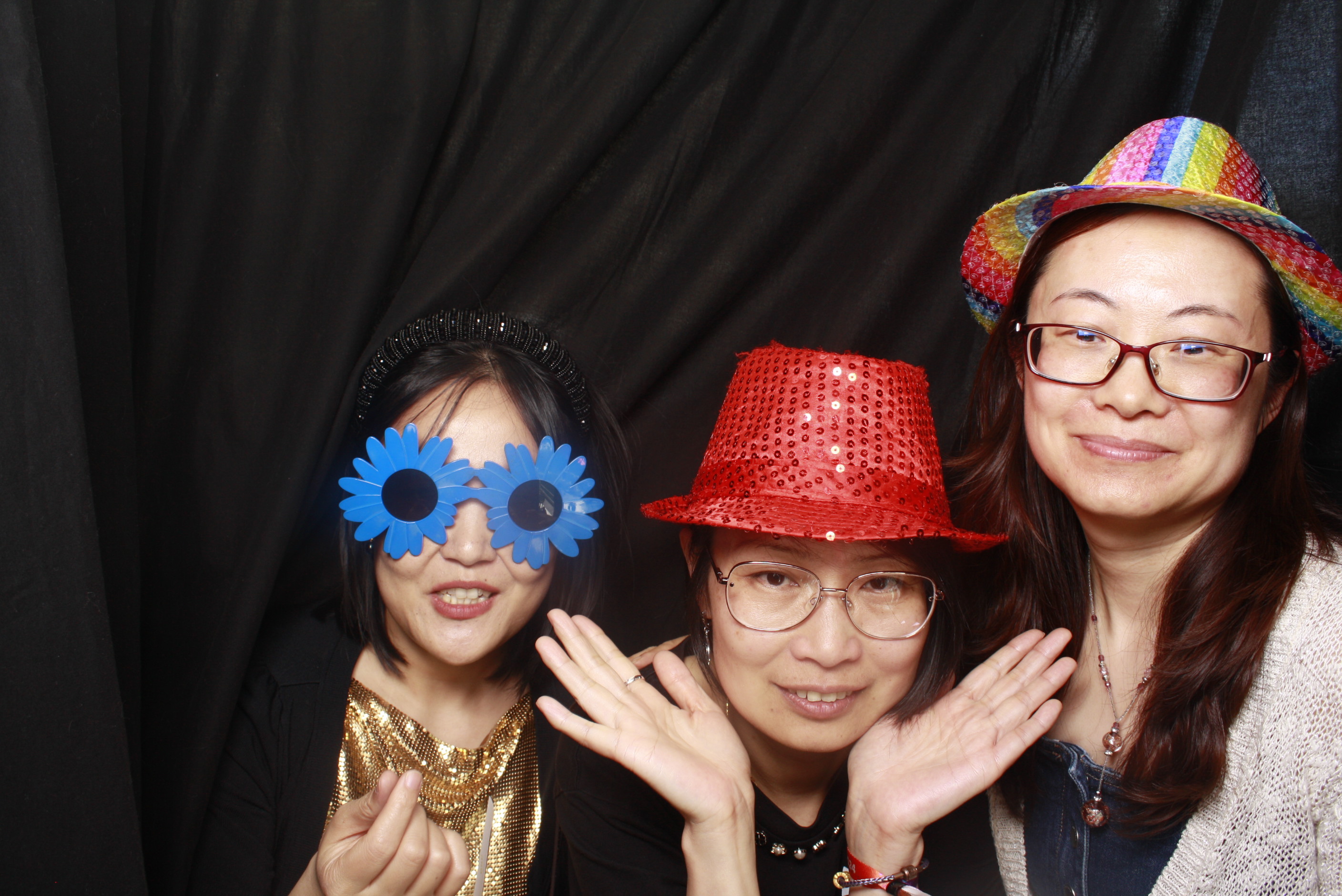 A Chorus Christmas 2024 | View more photos from the event at wgtngallery.classicphotobooths.co.nz/u/wgtncpbgallery/A-Chorus-Christmas-2024