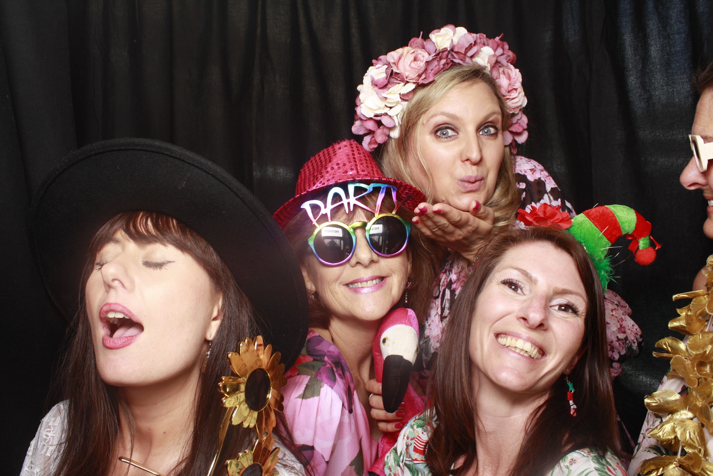 A Chorus Christmas 2024 | View more photos from the event at wgtngallery.classicphotobooths.co.nz/u/wgtncpbgallery/A-Chorus-Christmas-2024