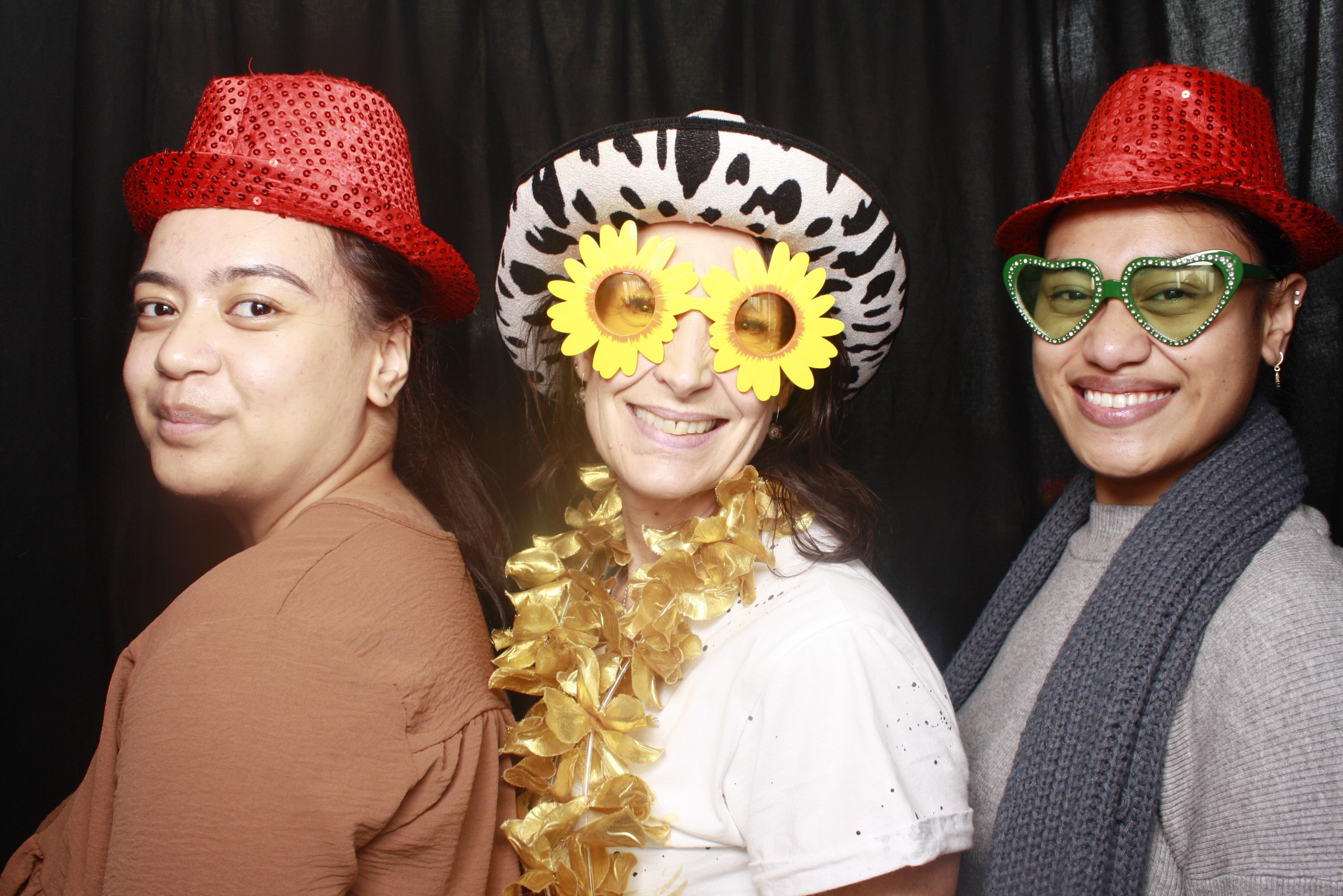 A Chorus Christmas 2024 | View more photos from the event at wgtngallery.classicphotobooths.co.nz/u/wgtncpbgallery/A-Chorus-Christmas-2024