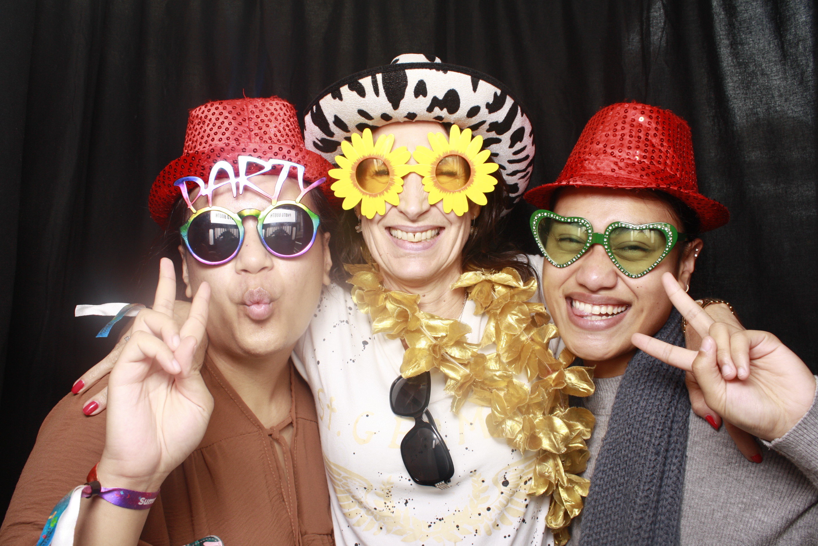 A Chorus Christmas 2024 | View more photos from the event at wgtngallery.classicphotobooths.co.nz/u/wgtncpbgallery/A-Chorus-Christmas-2024