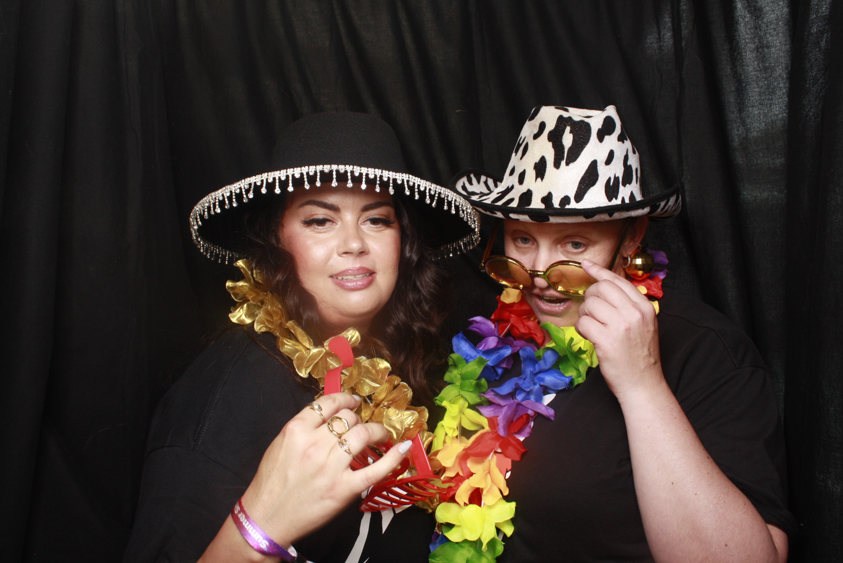 A Chorus Christmas 2024 | View more photos from the event at wgtngallery.classicphotobooths.co.nz/u/wgtncpbgallery/A-Chorus-Christmas-2024