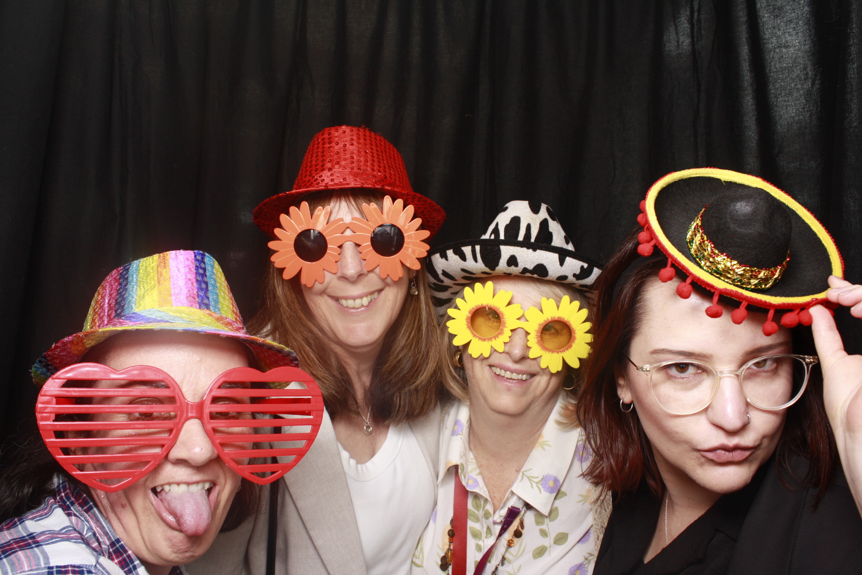 A Chorus Christmas 2024 | View more photos from the event at wgtngallery.classicphotobooths.co.nz/u/wgtncpbgallery/A-Chorus-Christmas-2024