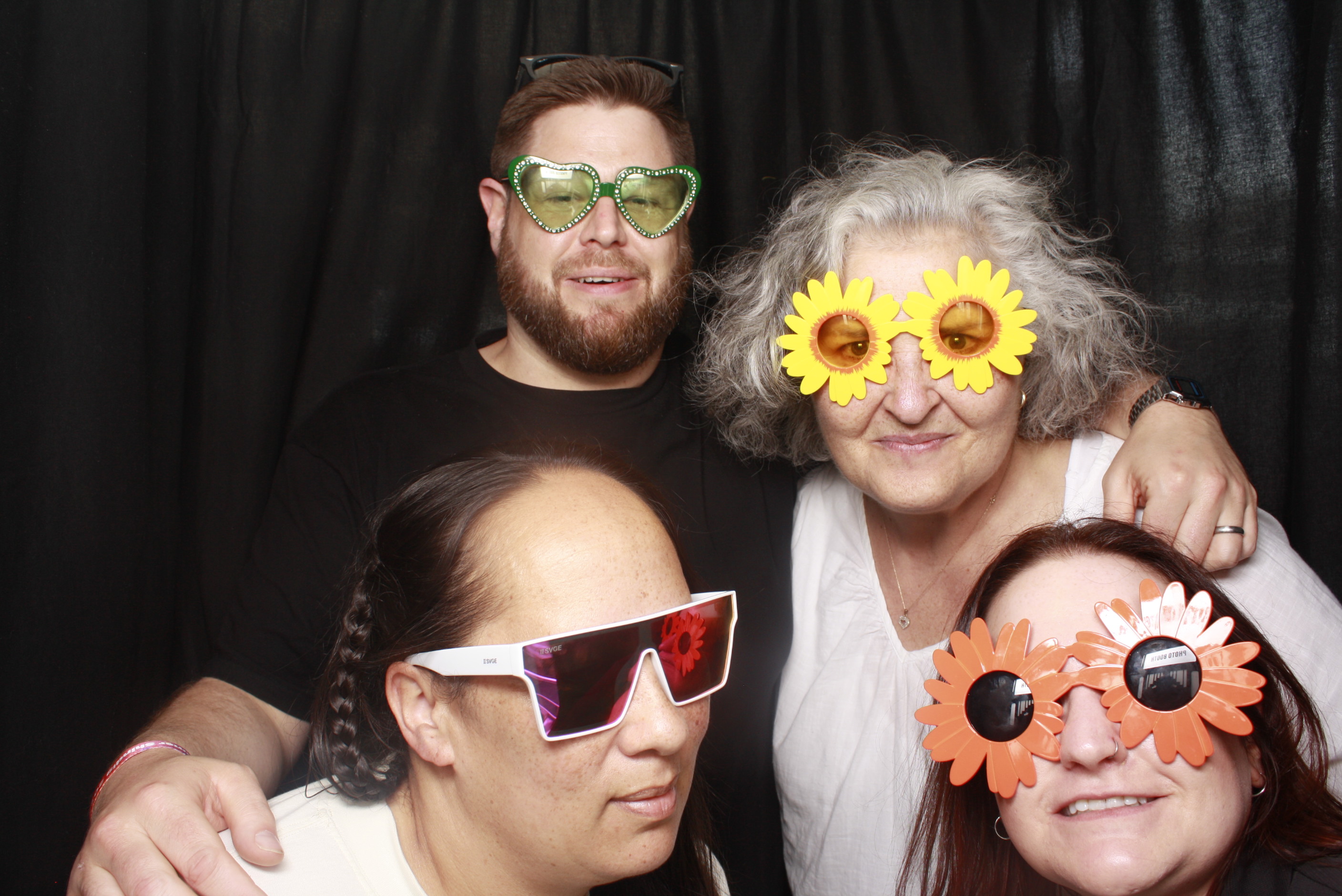 A Chorus Christmas 2024 | View more photos from the event at wgtngallery.classicphotobooths.co.nz/u/wgtncpbgallery/A-Chorus-Christmas-2024