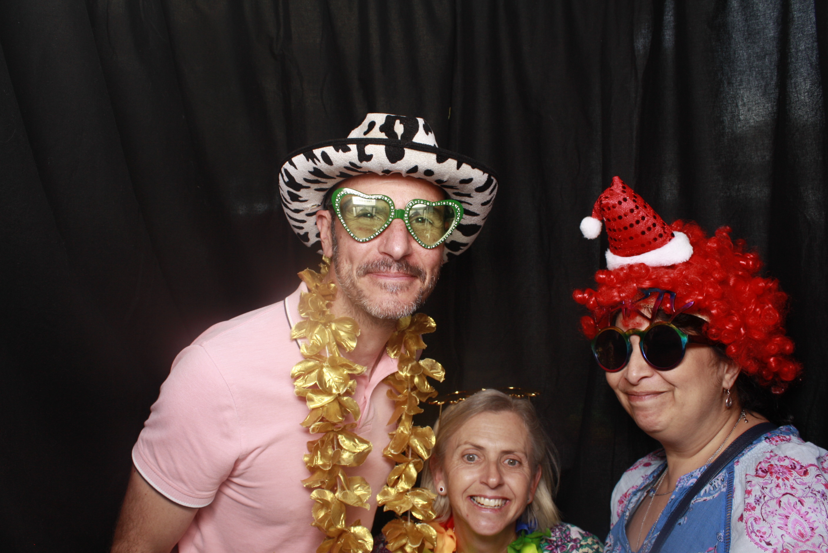 A Chorus Christmas 2024 | View more photos from the event at wgtngallery.classicphotobooths.co.nz/u/wgtncpbgallery/A-Chorus-Christmas-2024