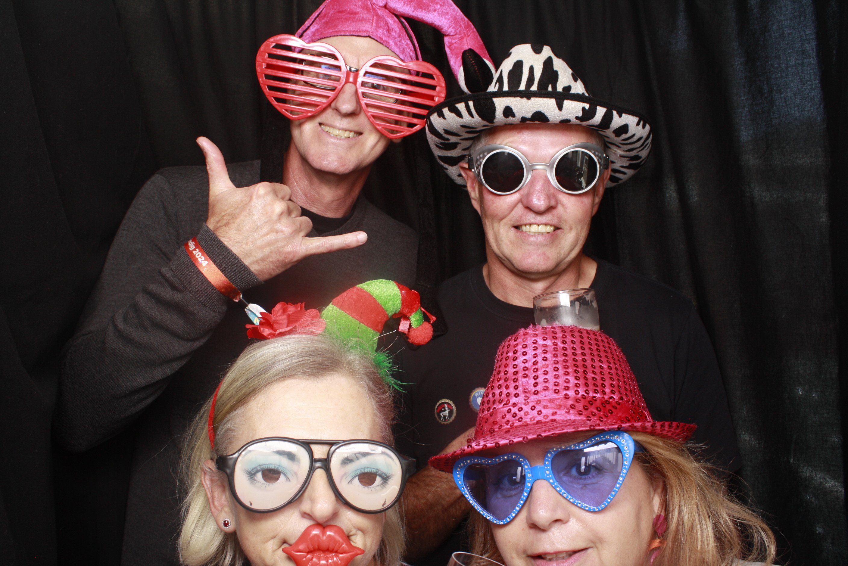 A Chorus Christmas 2024 | View more photos from the event at wgtngallery.classicphotobooths.co.nz/u/wgtncpbgallery/A-Chorus-Christmas-2024