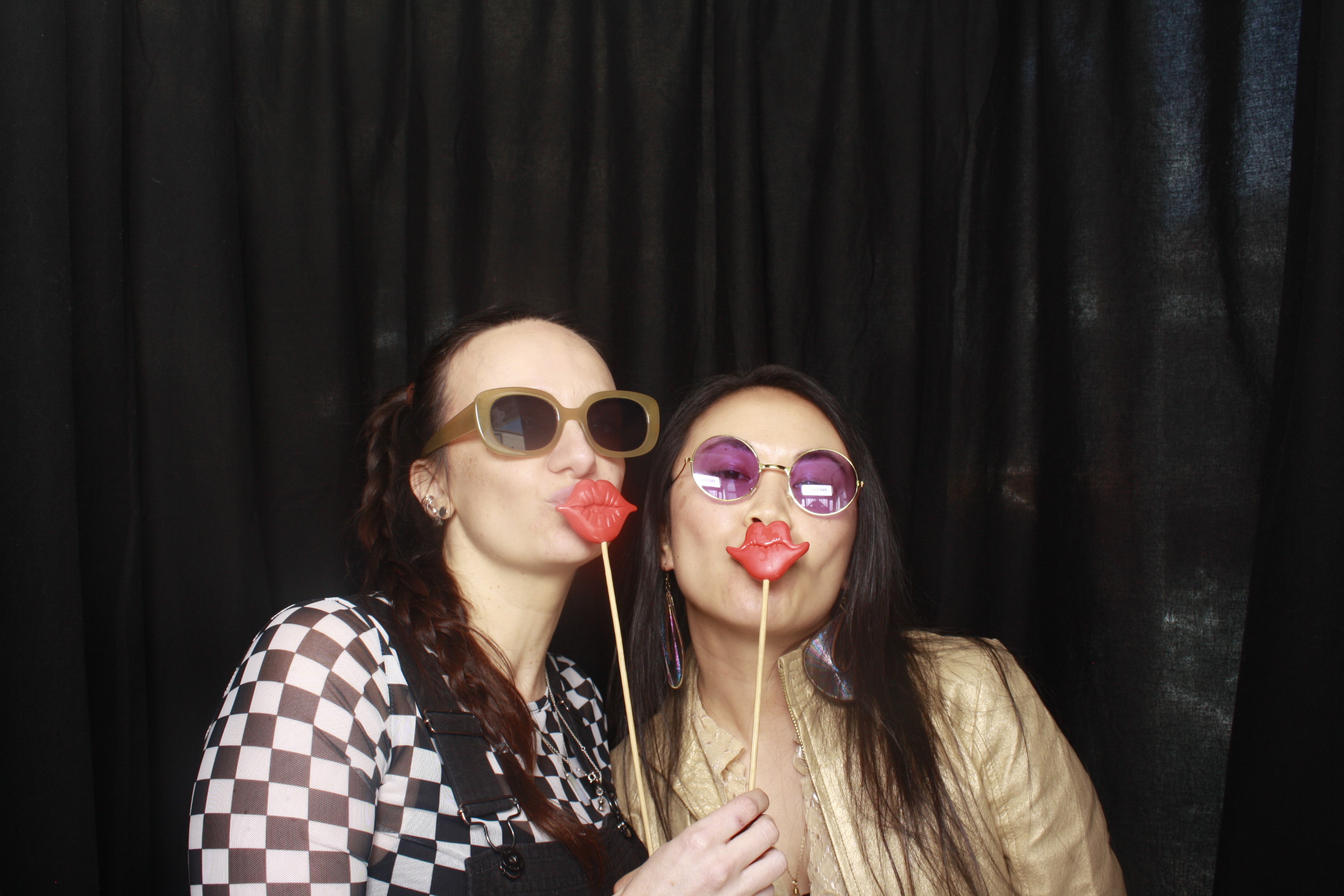 A Chorus Christmas 2024 | View more photos from the event at wgtngallery.classicphotobooths.co.nz/u/wgtncpbgallery/A-Chorus-Christmas-2024