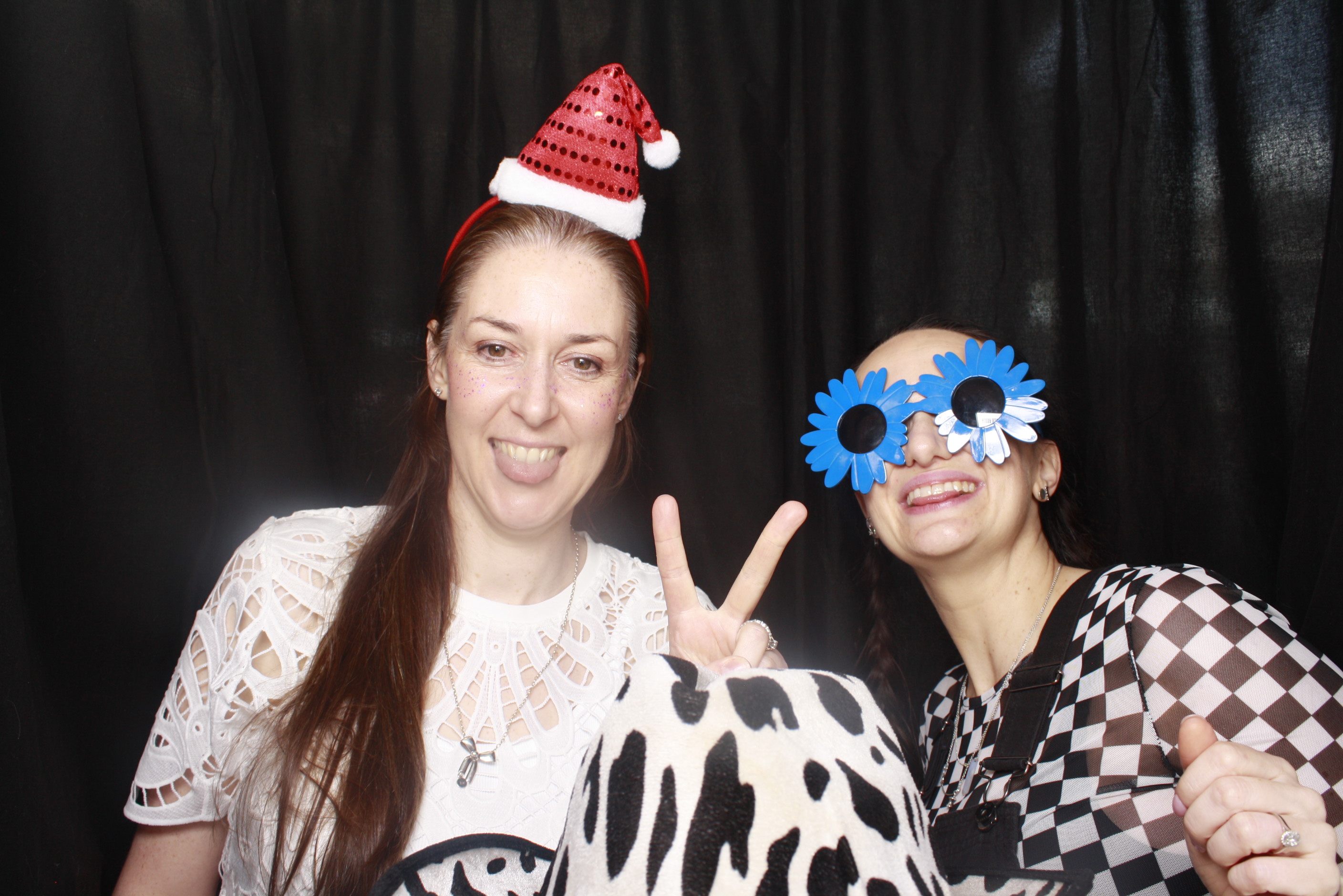 A Chorus Christmas 2024 | View more photos from the event at wgtngallery.classicphotobooths.co.nz/u/wgtncpbgallery/A-Chorus-Christmas-2024