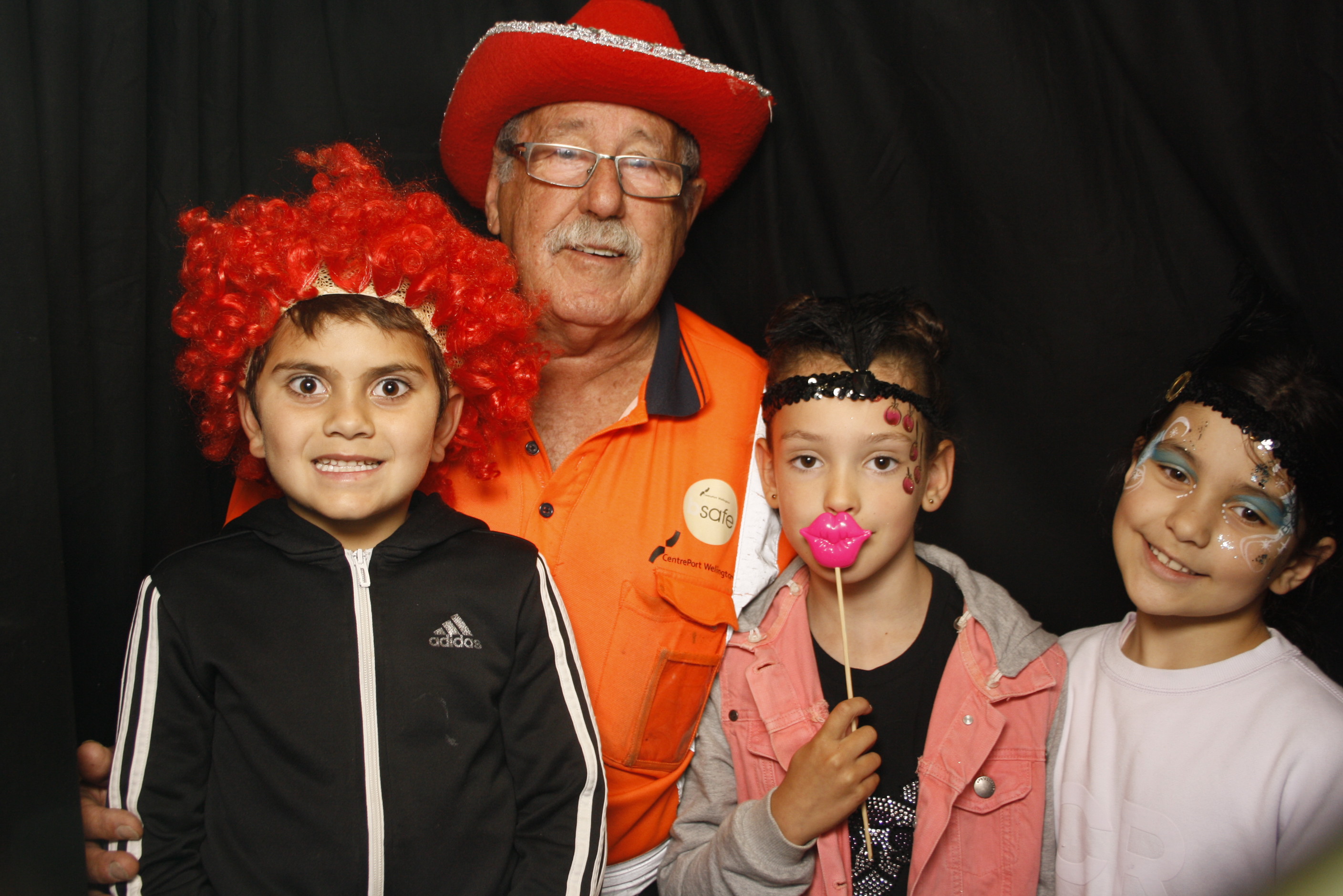 CentrePort Kids Christmas Party 2024 | View more photos from the event at wgtngallery.classicphotobooths.co.nz/u/wgtncpbgallery/CentrePort-Kids-Christmas-Party-2024