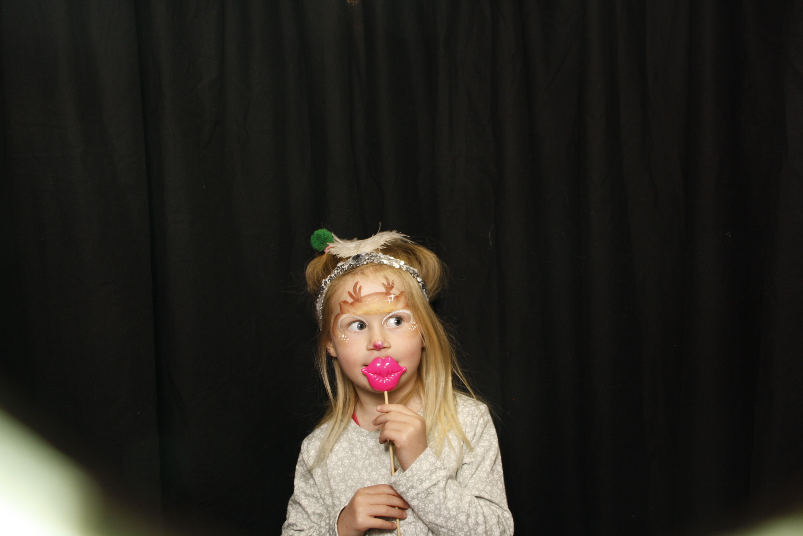 CentrePort Kids Christmas Party 2024 | View more photos from the event at wgtngallery.classicphotobooths.co.nz/u/wgtncpbgallery/CentrePort-Kids-Christmas-Party-2024