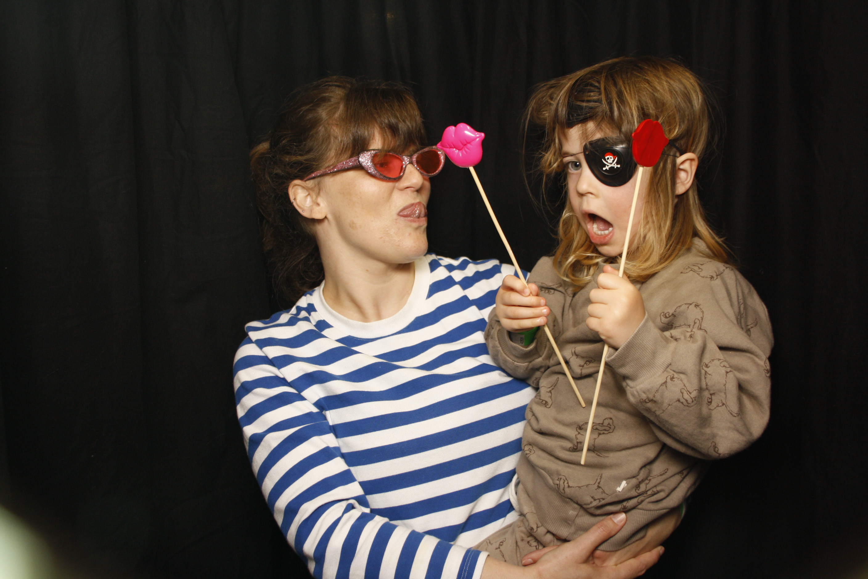 CentrePort Kids Christmas Party 2024 | View more photos from the event at wgtngallery.classicphotobooths.co.nz/u/wgtncpbgallery/CentrePort-Kids-Christmas-Party-2024