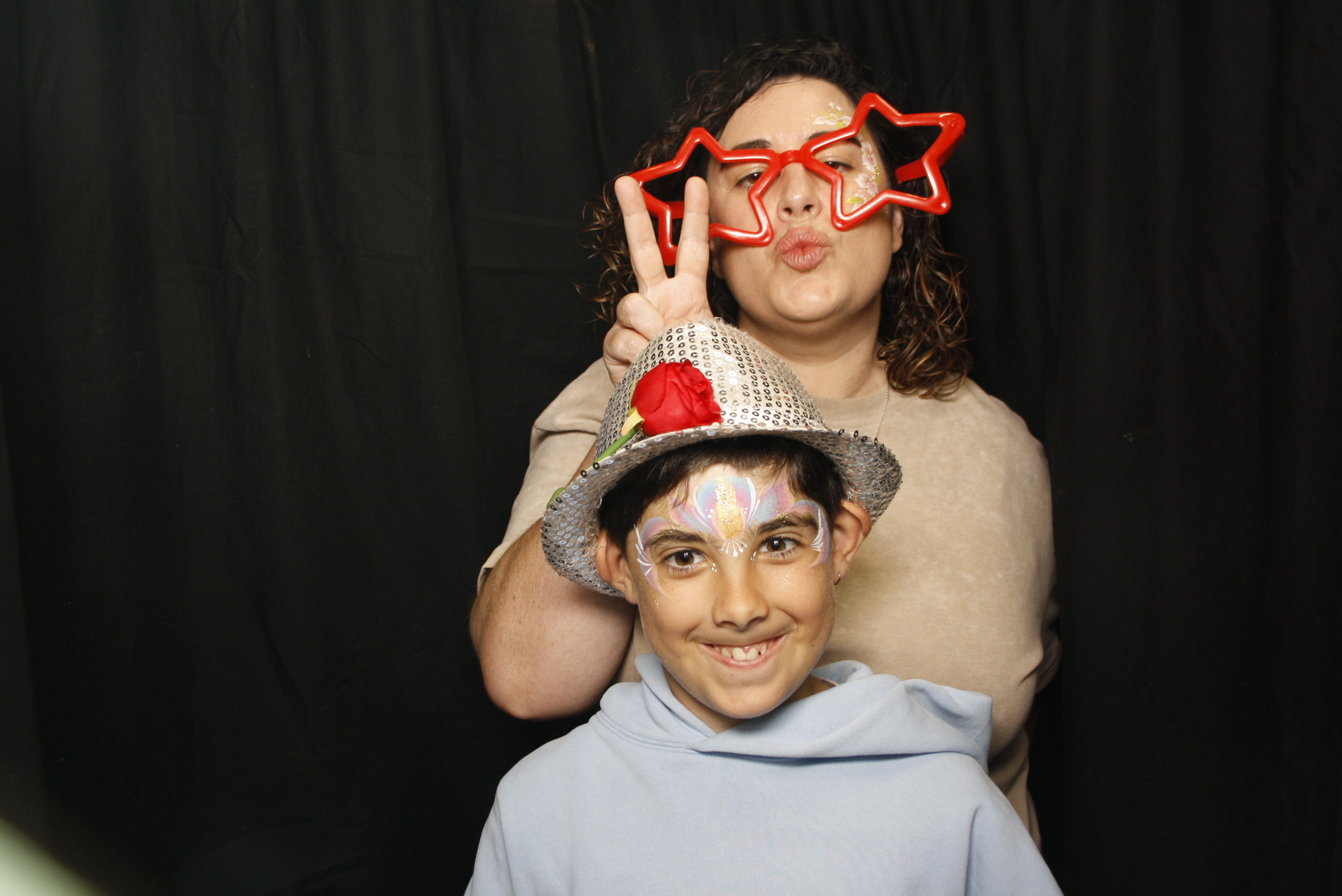 CentrePort Kids Christmas Party 2024 | View more photos from the event at wgtngallery.classicphotobooths.co.nz/u/wgtncpbgallery/CentrePort-Kids-Christmas-Party-2024