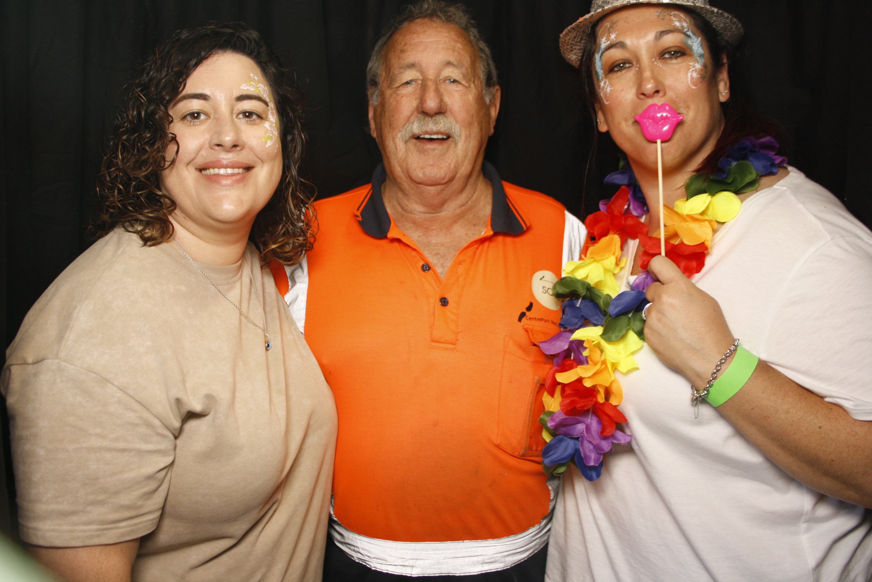 CentrePort Kids Christmas Party 2024 | View more photos from the event at wgtngallery.classicphotobooths.co.nz/u/wgtncpbgallery/CentrePort-Kids-Christmas-Party-2024