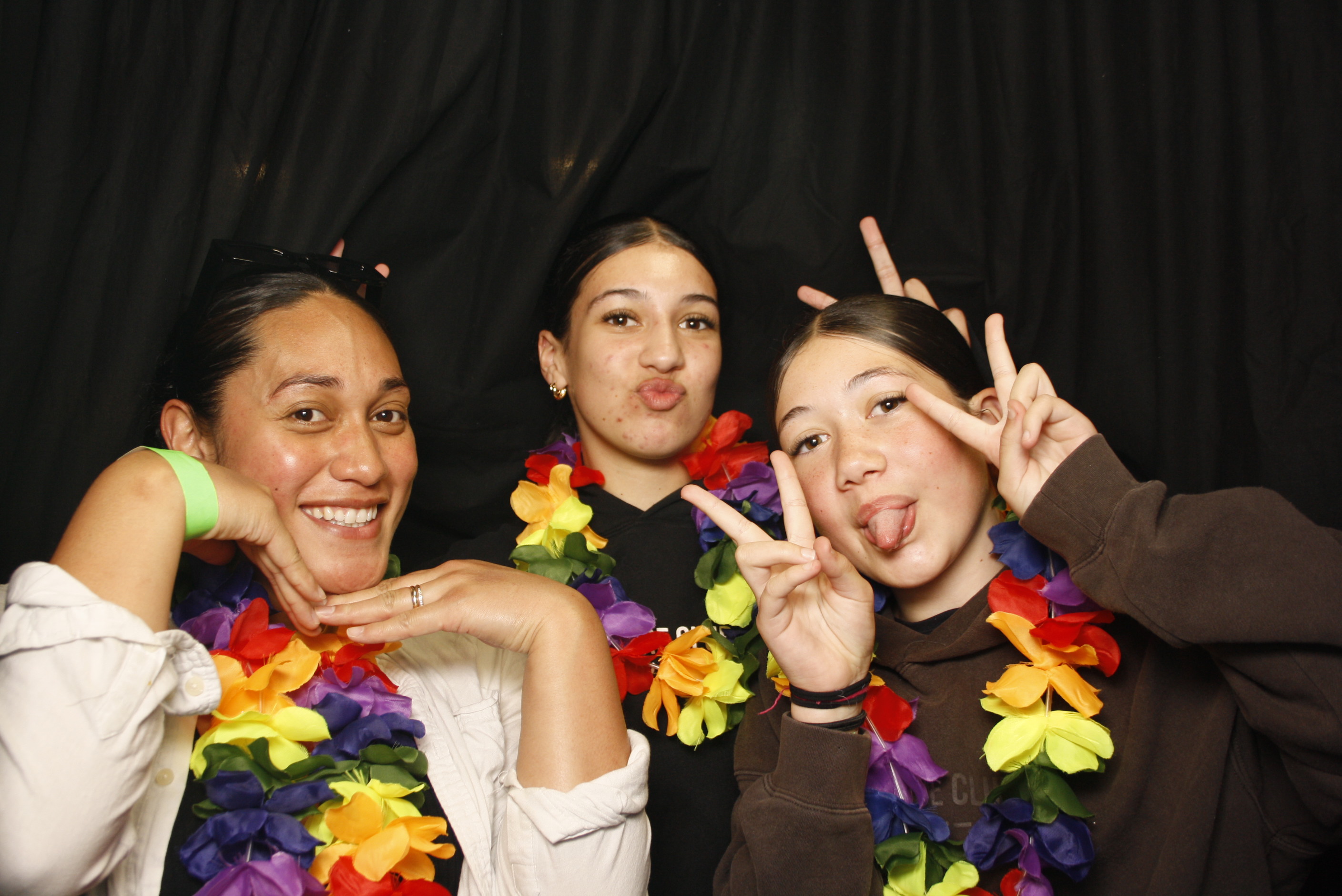 CentrePort Kids Christmas Party 2024 | View more photos from the event at wgtngallery.classicphotobooths.co.nz/u/wgtncpbgallery/CentrePort-Kids-Christmas-Party-2024