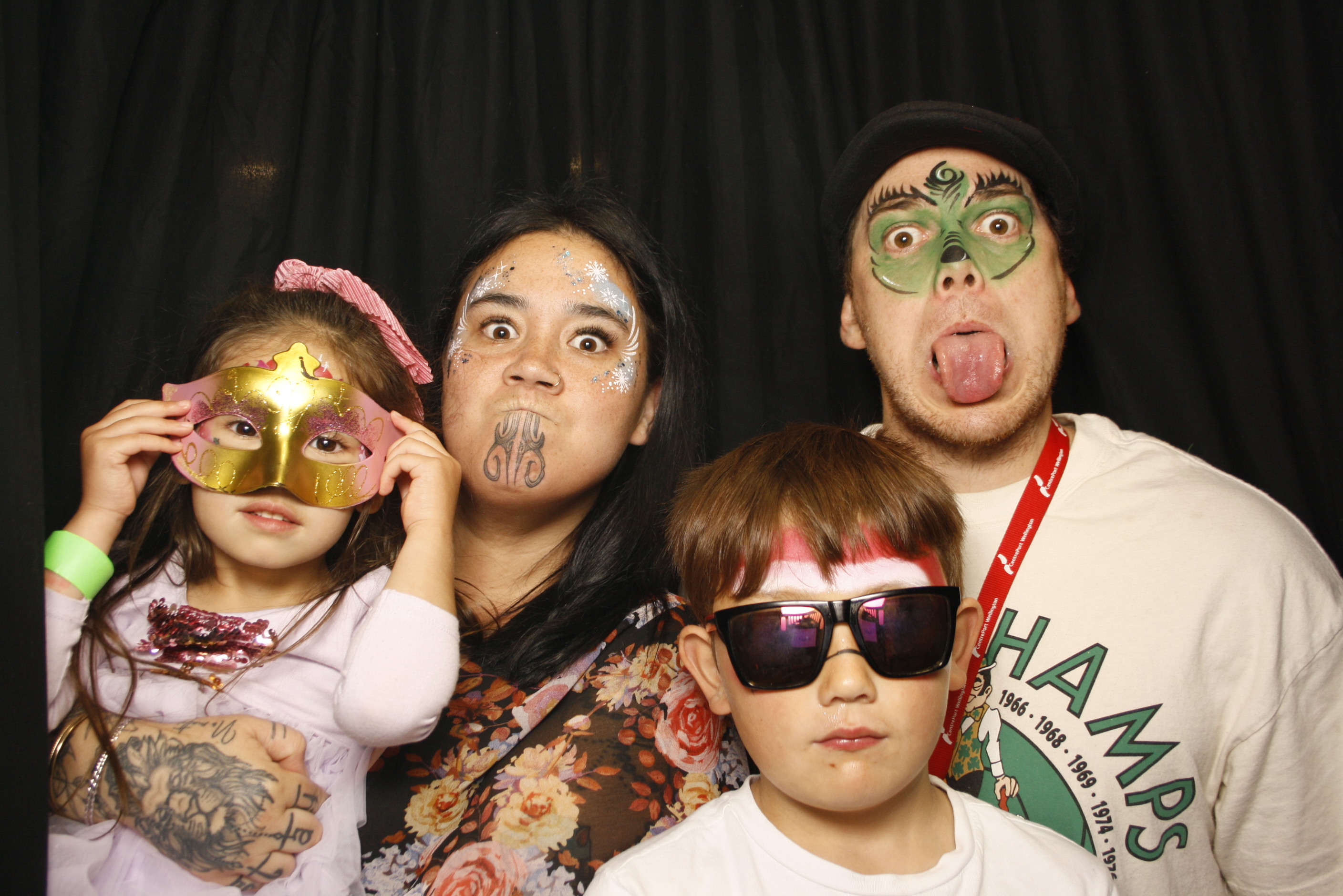 CentrePort Kids Christmas Party 2024 | View more photos from the event at wgtngallery.classicphotobooths.co.nz/u/wgtncpbgallery/CentrePort-Kids-Christmas-Party-2024