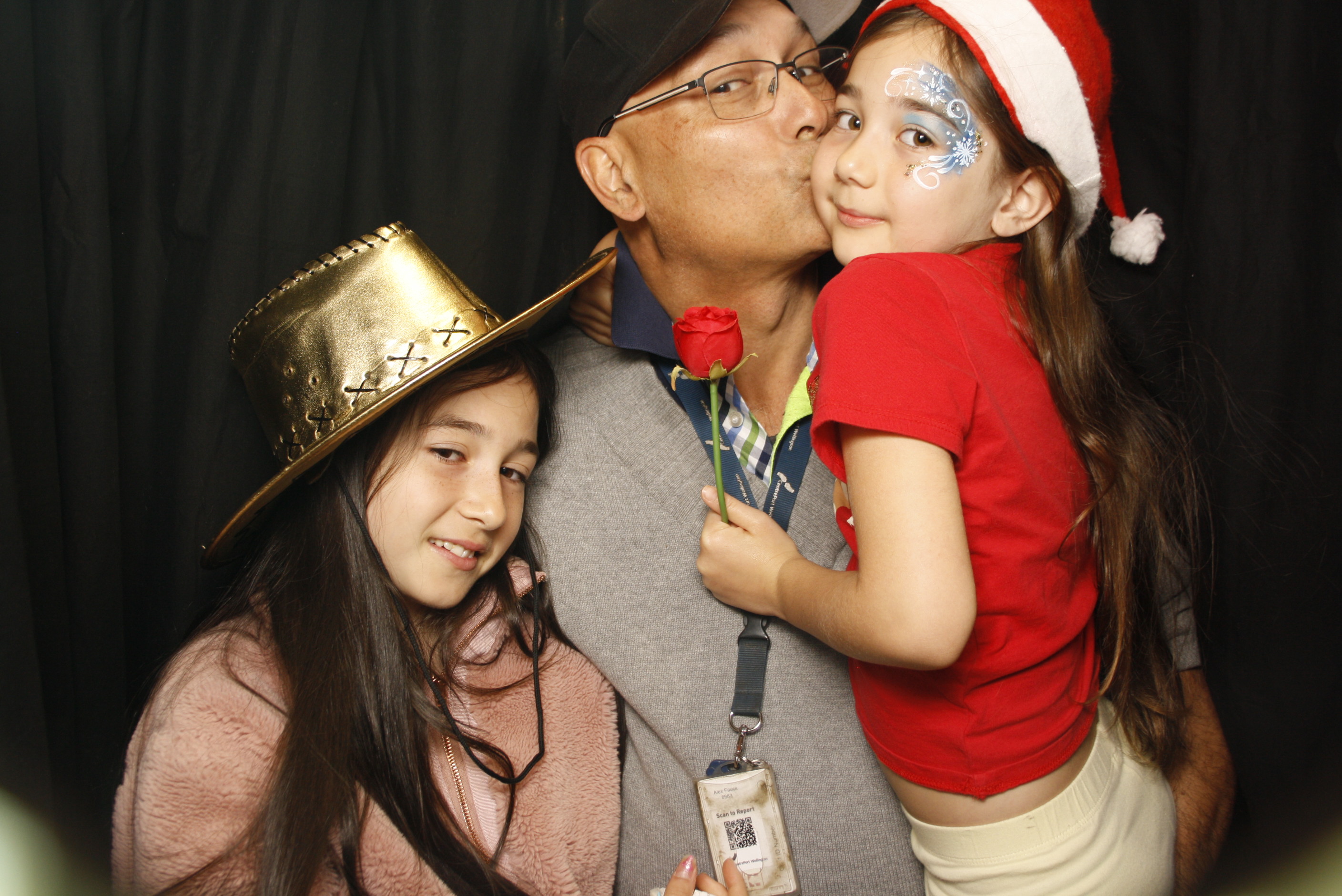 CentrePort Kids Christmas Party 2024 | View more photos from the event at wgtngallery.classicphotobooths.co.nz/u/wgtncpbgallery/CentrePort-Kids-Christmas-Party-2024